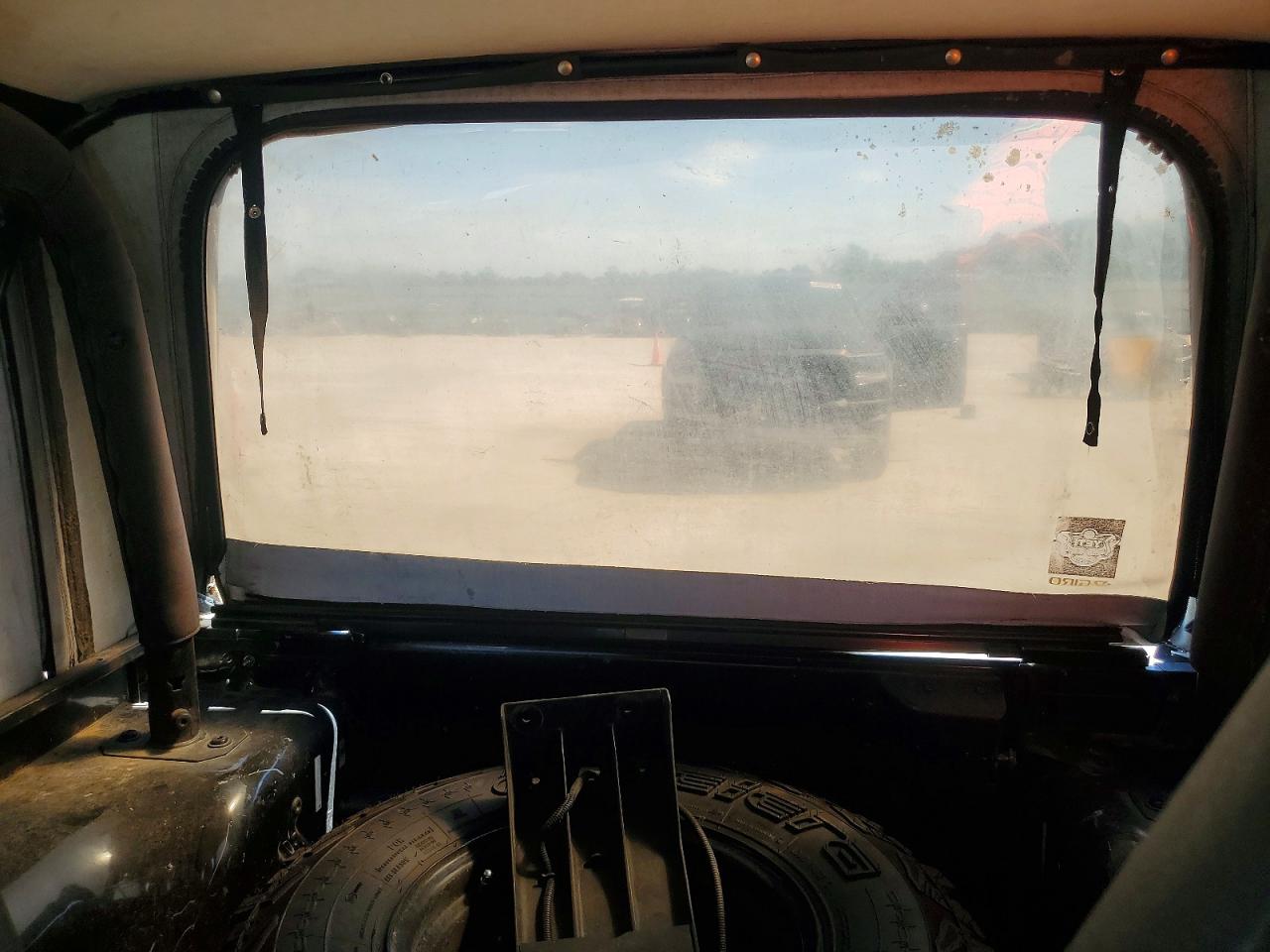 2000 Jeep Wrangler / Tj Sport Black vin: 1J4FA49S0YP707891