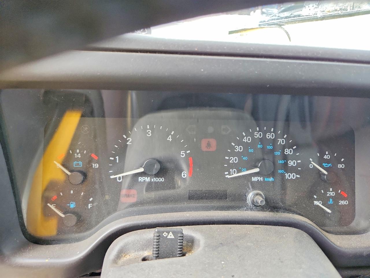 2000 Jeep Wrangler / Tj Sport Yellow vin: 1J4FA49S0YP716008