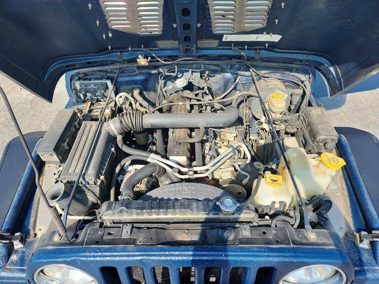 2000 Jeep Wrangler / Tj Sport Blue vin: 1J4FA49S0YP790495