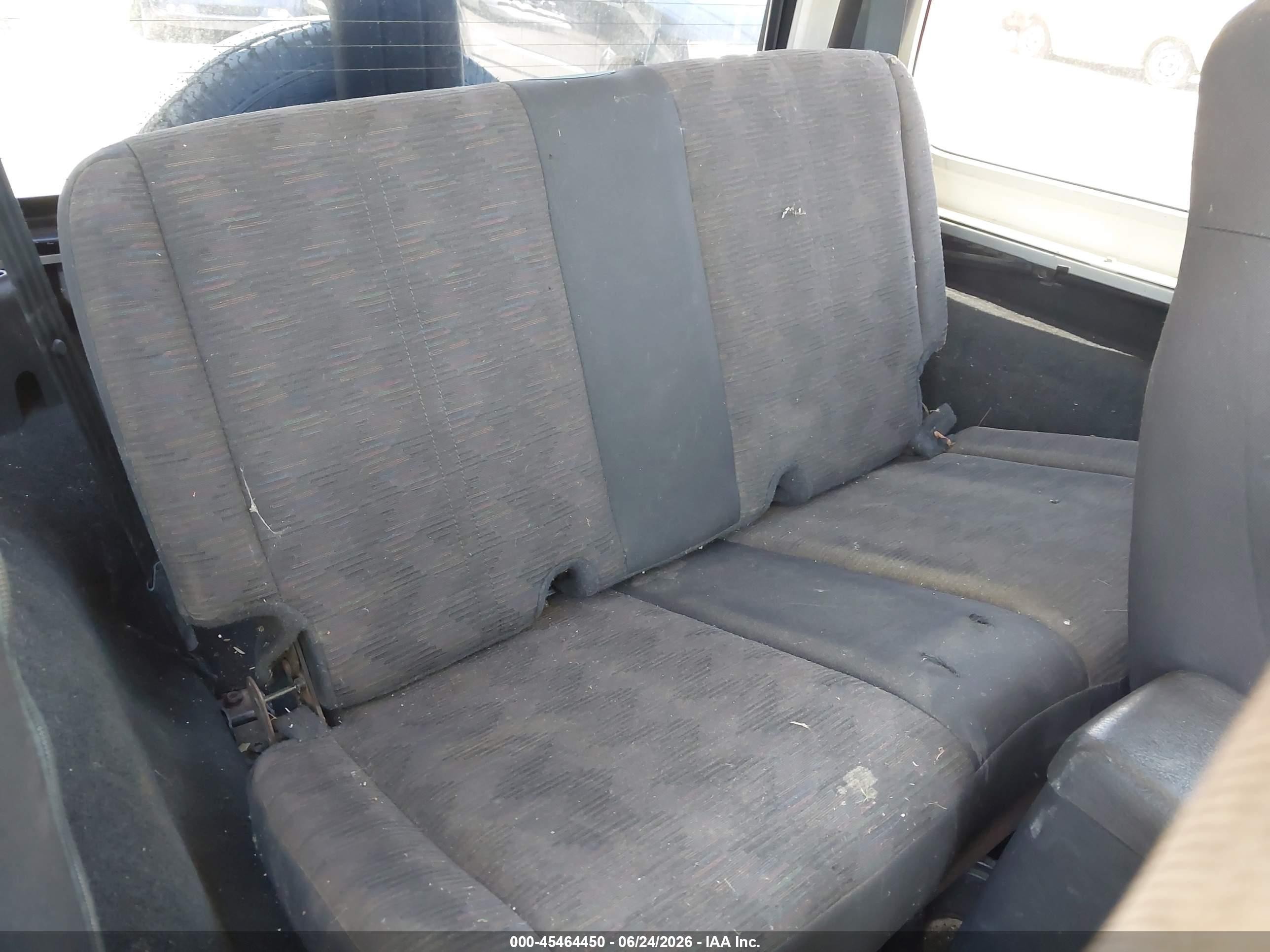 2003 Jeep Wrangler Sport Silver vin: 1J4FA49S23P339769