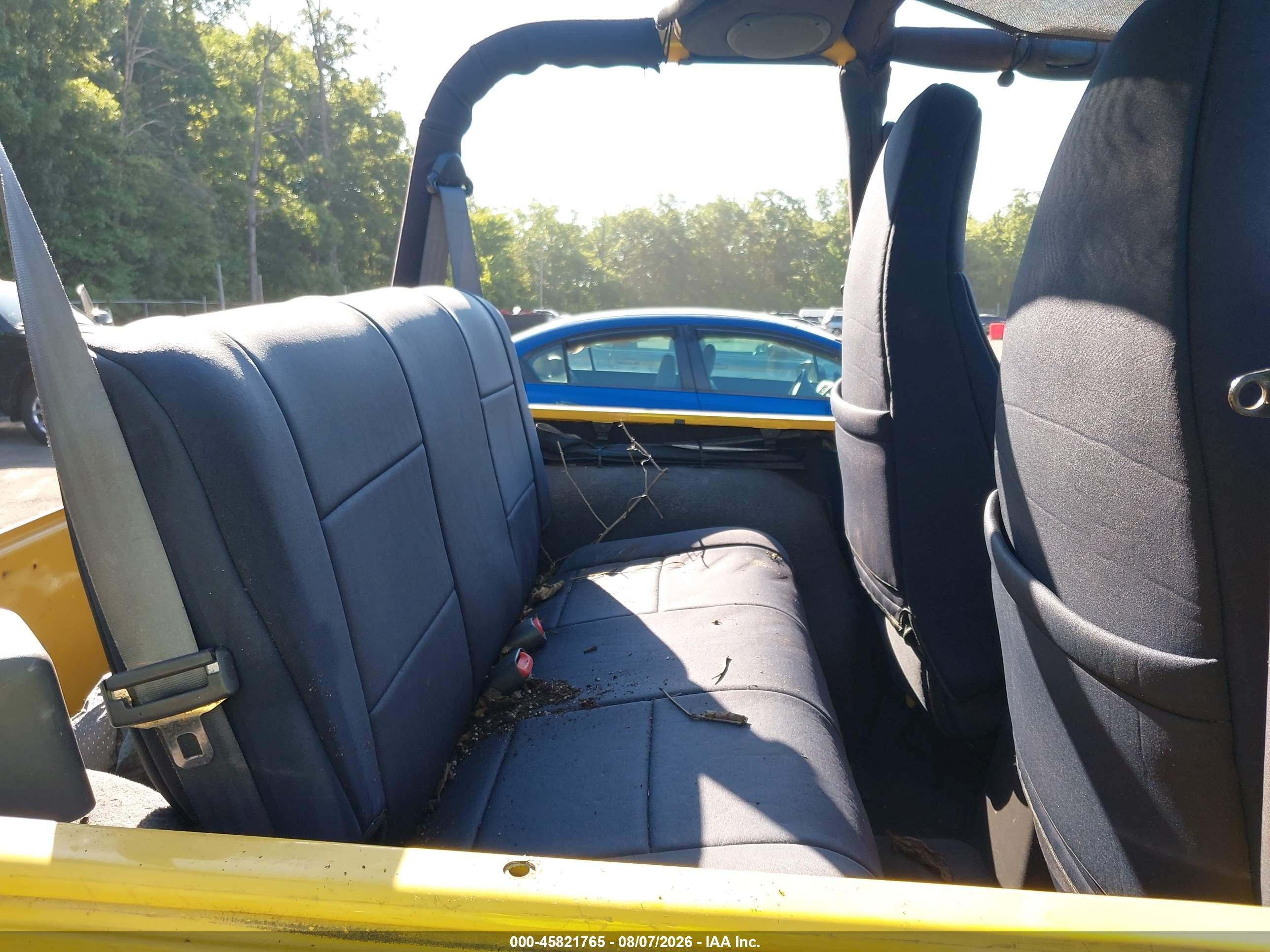 2000 Jeep Wrangler Sport Yellow vin: 1J4FA49S2YP731299
