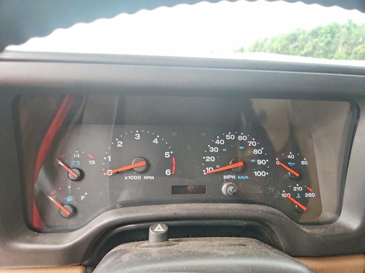 2002 Jeep Wrangler / Tj Sport Red vin: 1J4FA49S32P734154