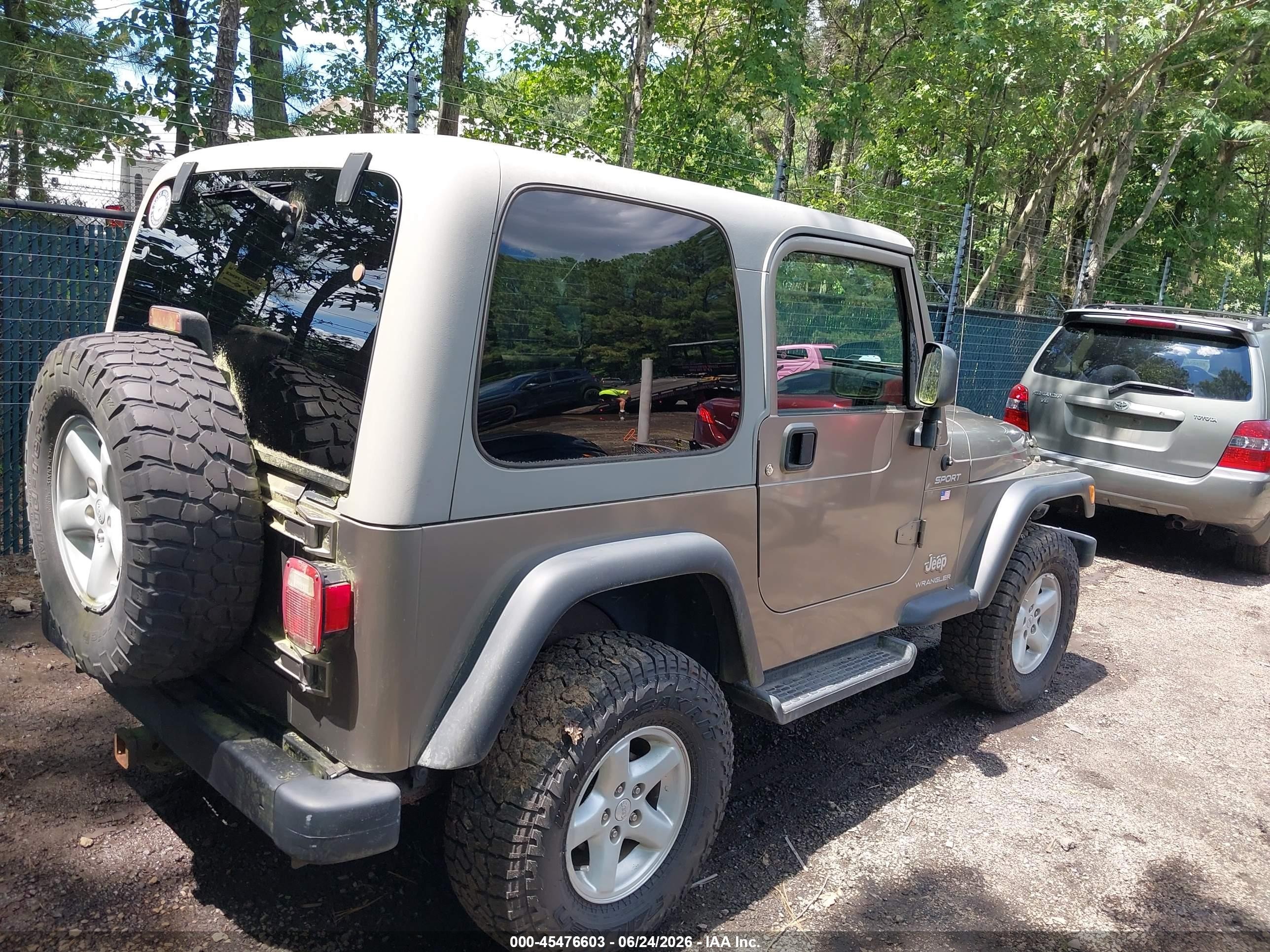 2003 Jeep Wrangler Sport Золотой vin: 1J4FA49S33P332653