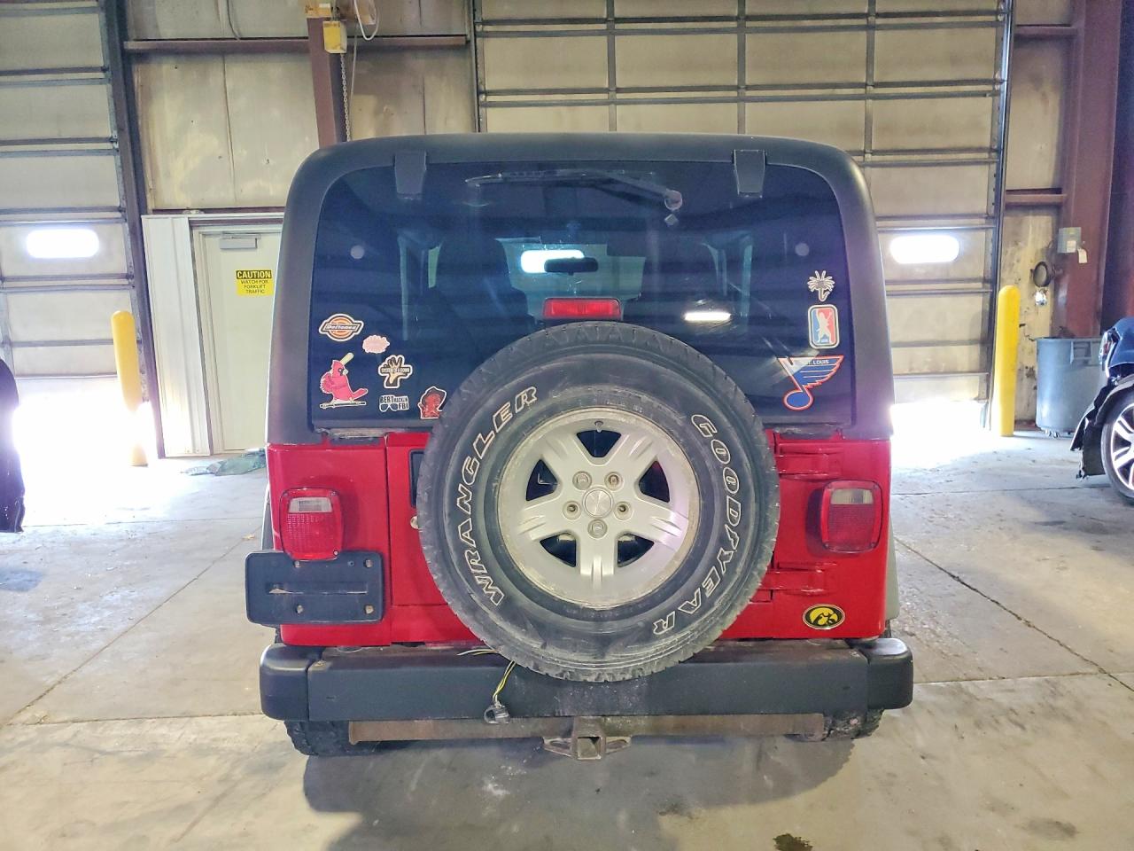 2004 Jeep Wrangler / Tj Sport Red vin: 1J4FA49S44P743691