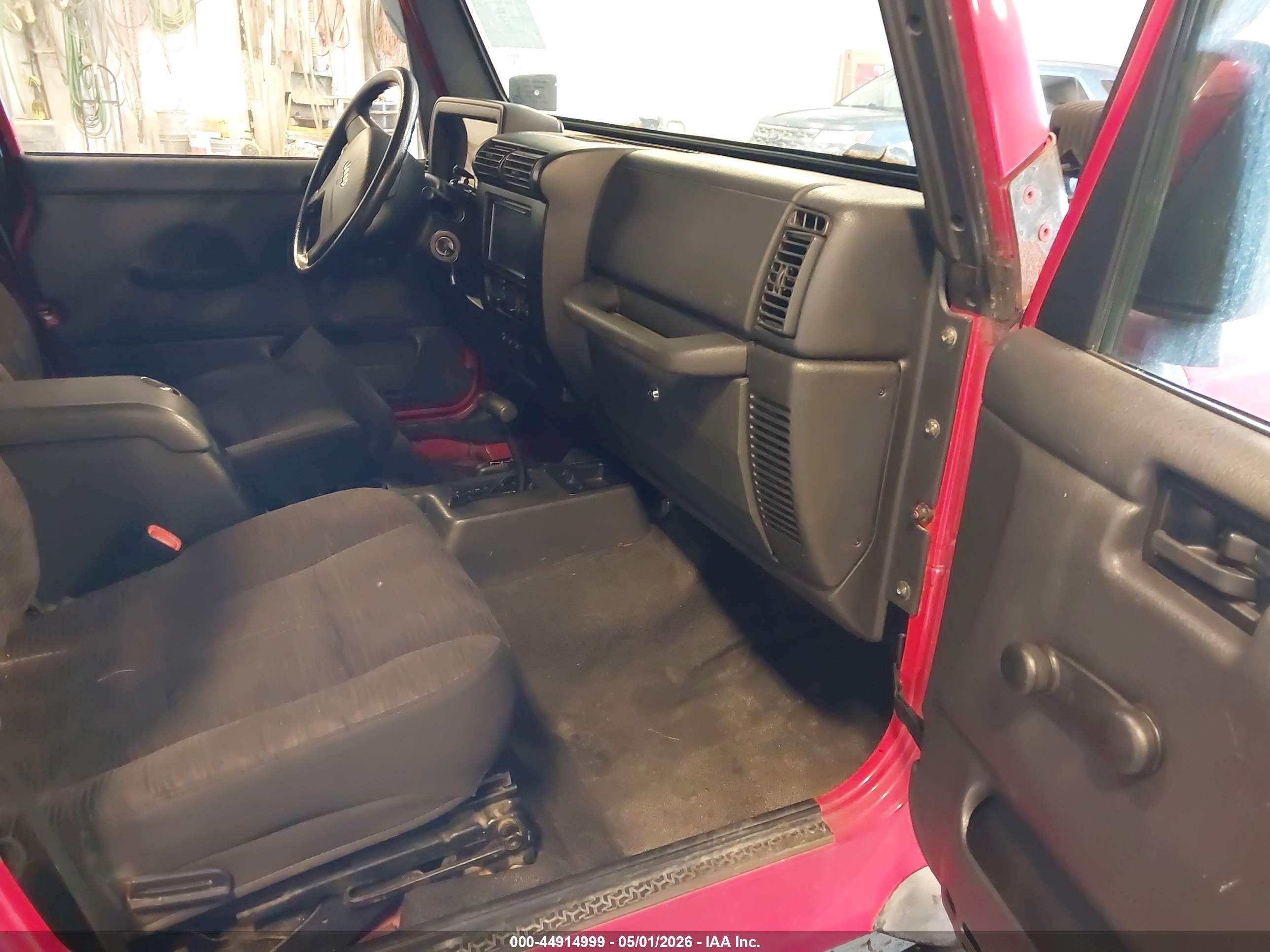 2004 Jeep Wrangler Sport Красный vin: 1J4FA49S44P770230
