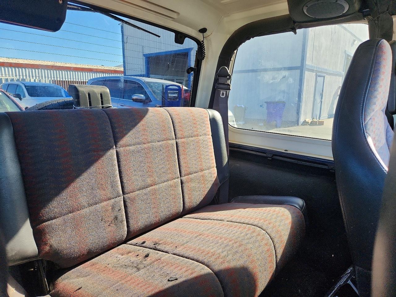2000 Jeep Wrangler / Tj Sport Blue vin: 1J4FA49S4YP804320