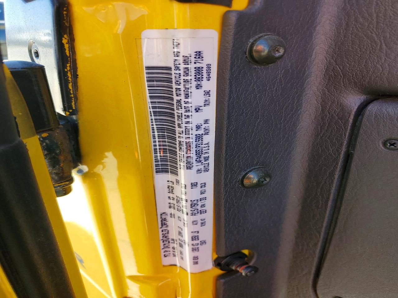 2001 Jeep Wrangler / Tj Sport Желтый vin: 1J4FA49S51P315902