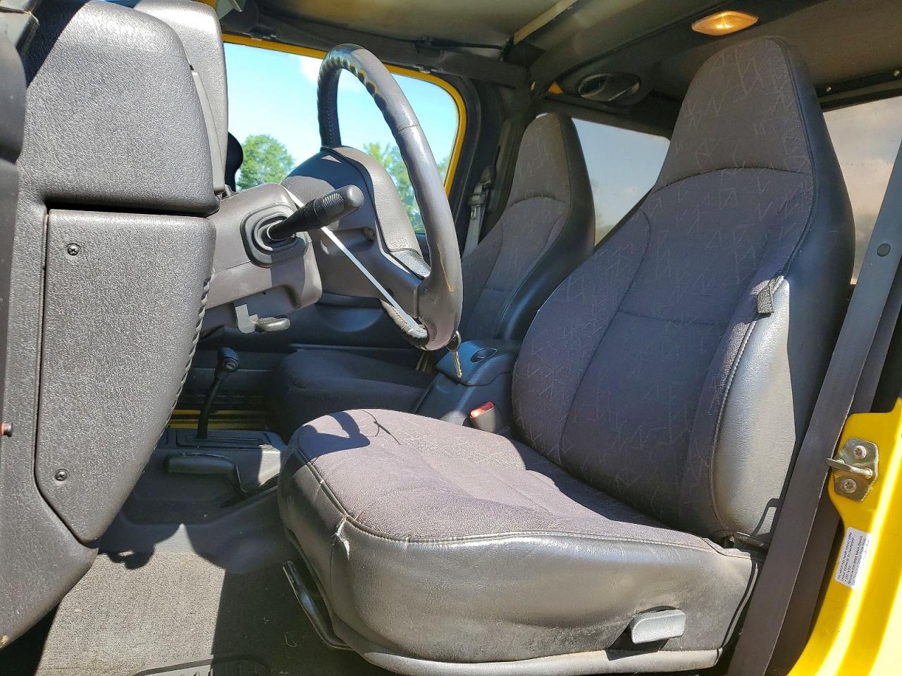2001 Jeep Wrangler / Tj Sport Yellow vin: 1J4FA49S51P325149