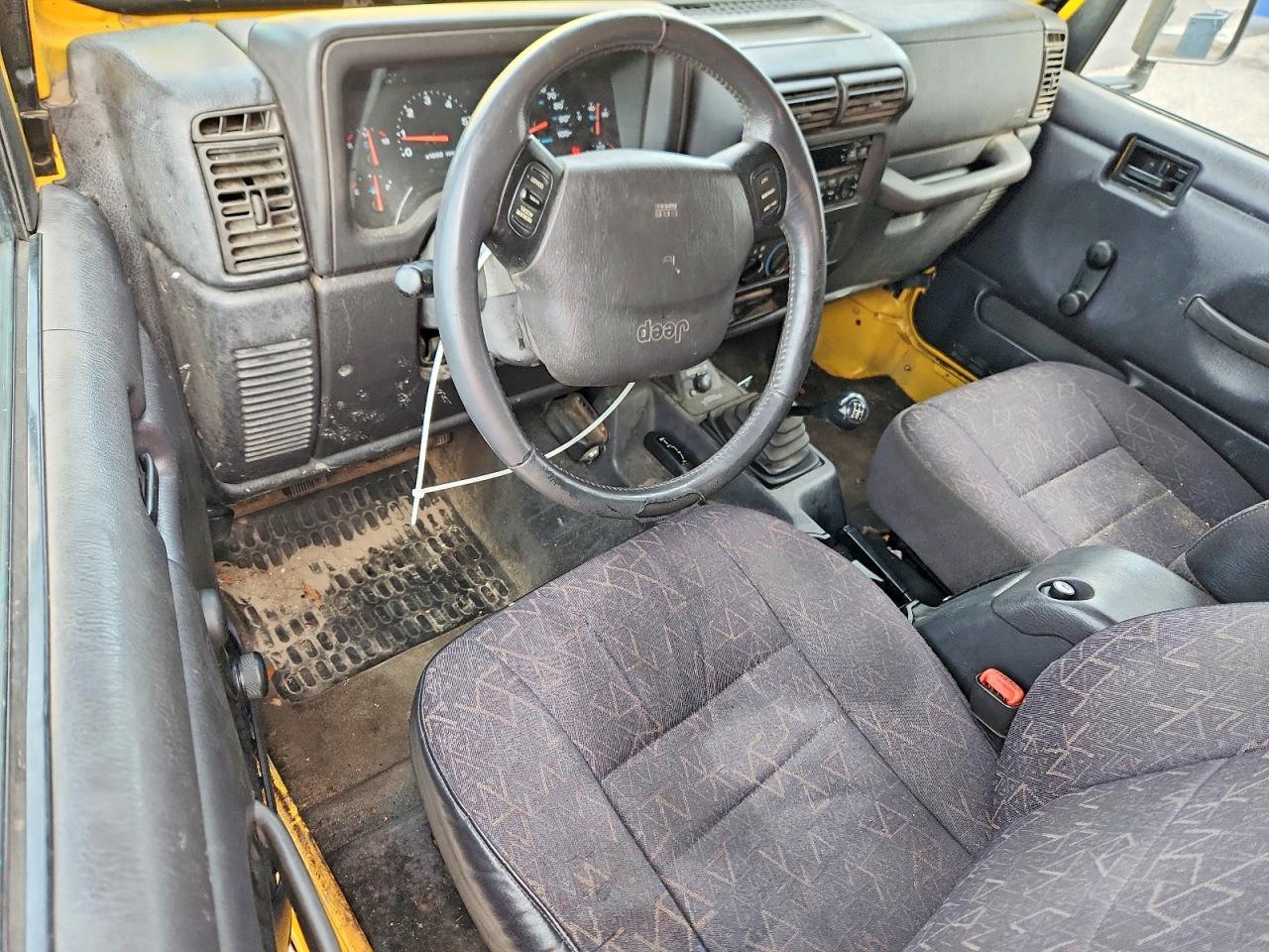 2001 Jeep Wrangler / Tj Sport Two Tone vin: 1J4FA49S51P361665