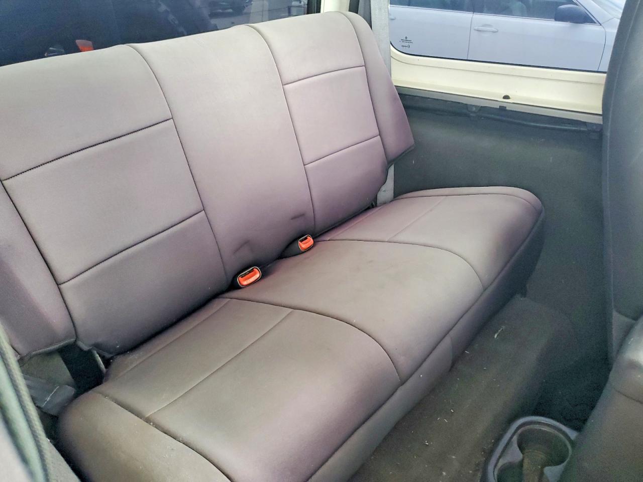 2002 Jeep Wrangler / Tj Sport Silver vin: 1J4FA49S52P723947