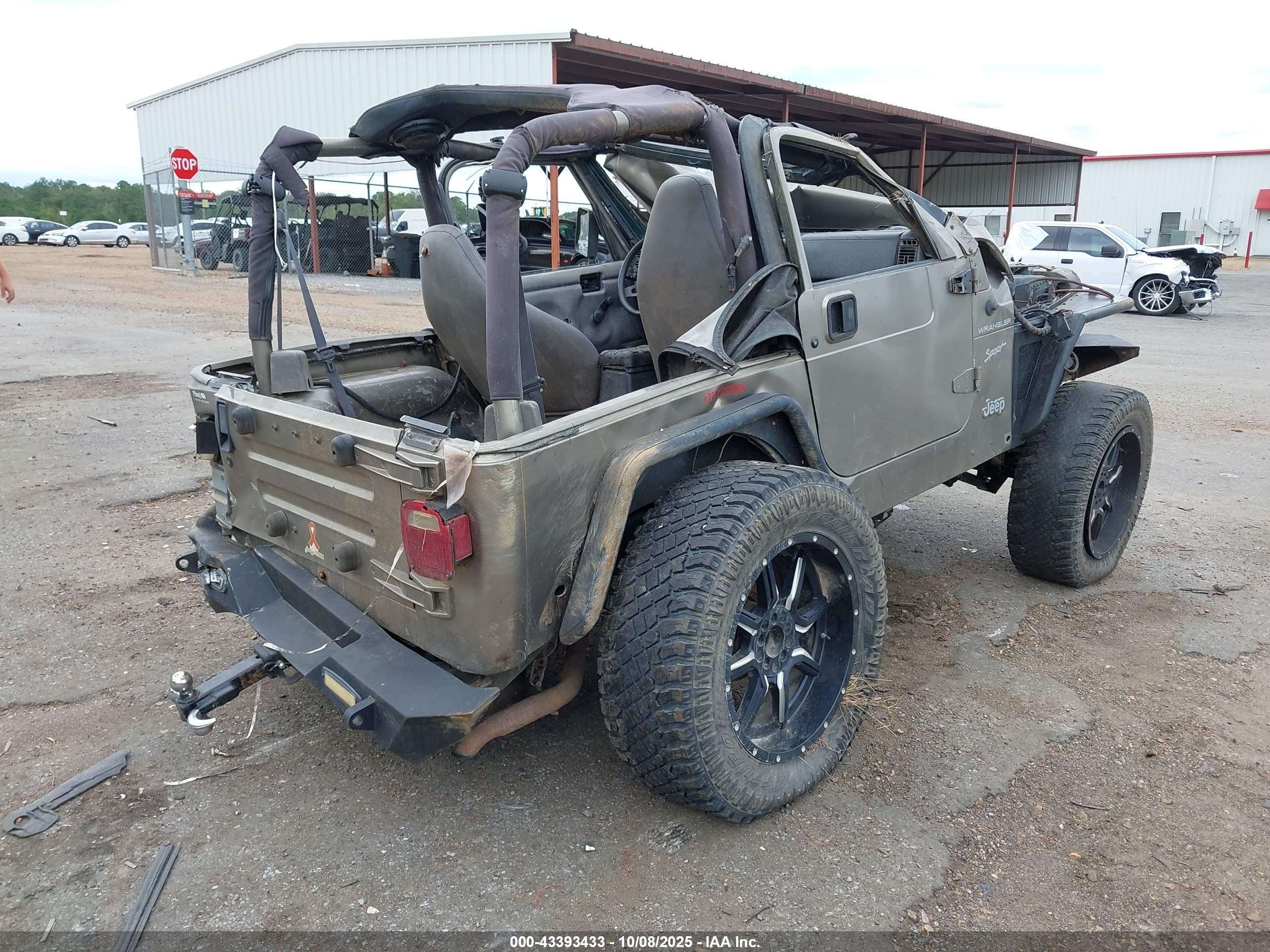 2002 Jeep Wrangler Sport Tan vin: 1J4FA49S52P771545