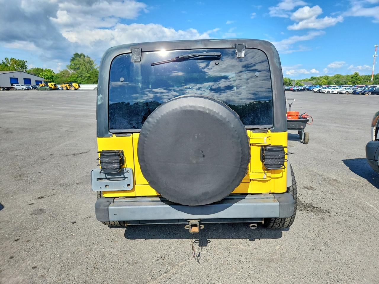 2000 Jeep Wrangler / Tj Sport Yellow vin: 1J4FA49S5YP715646