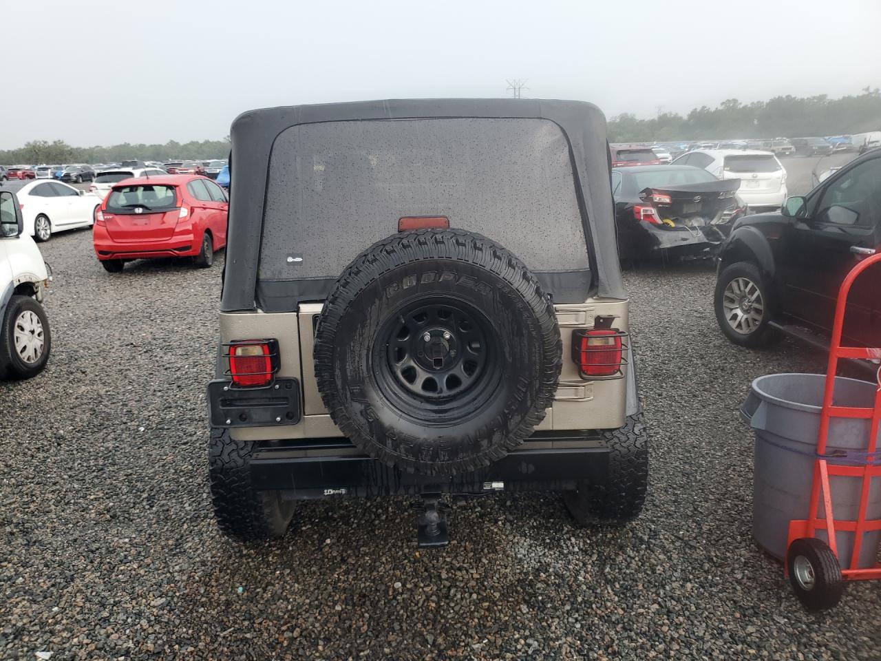 2003 Jeep Wrangler / Tj Sport Tan vin: 1J4FA49S63P361743