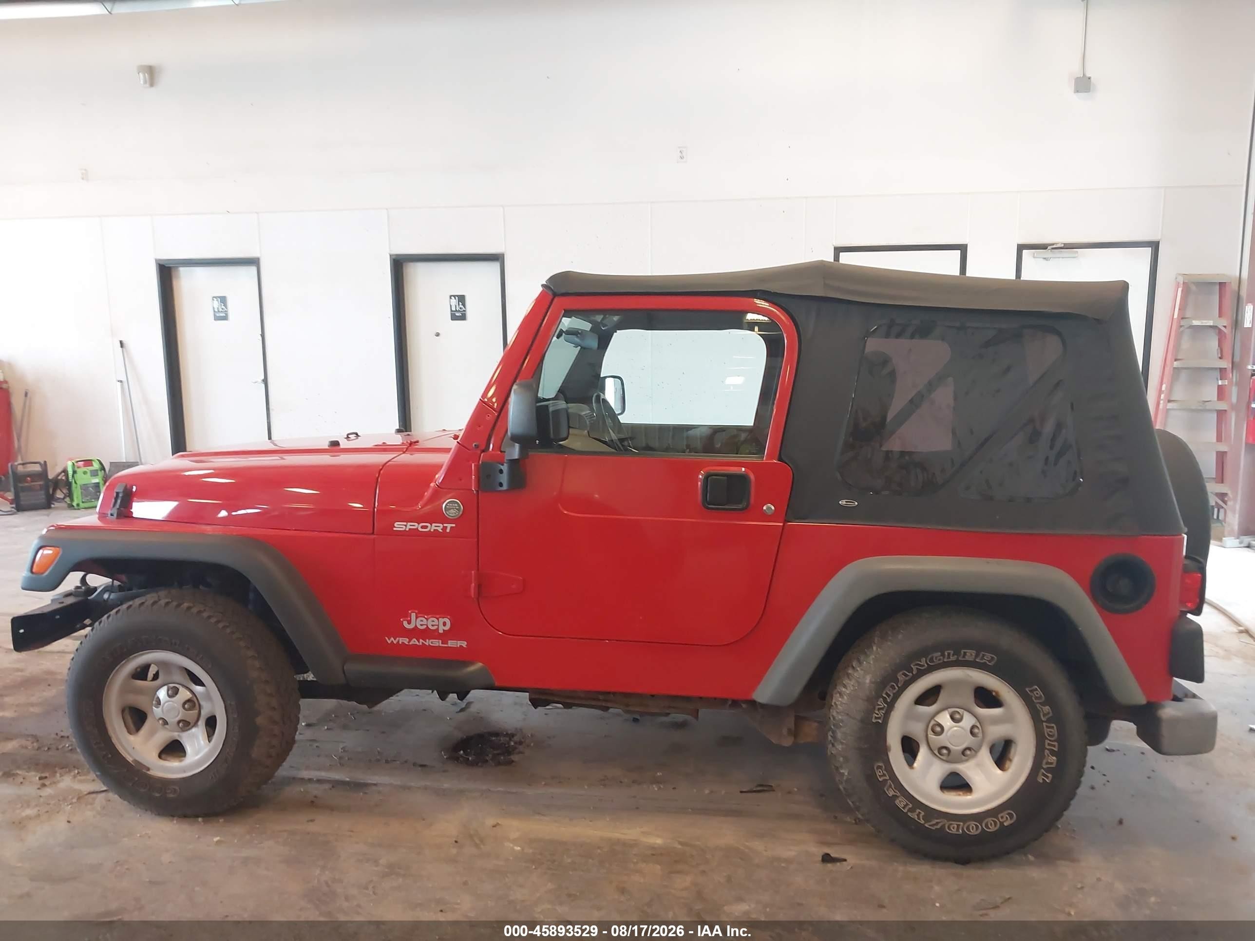2005 Jeep Wrangler Sport Red vin: 1J4FA49S65P332391