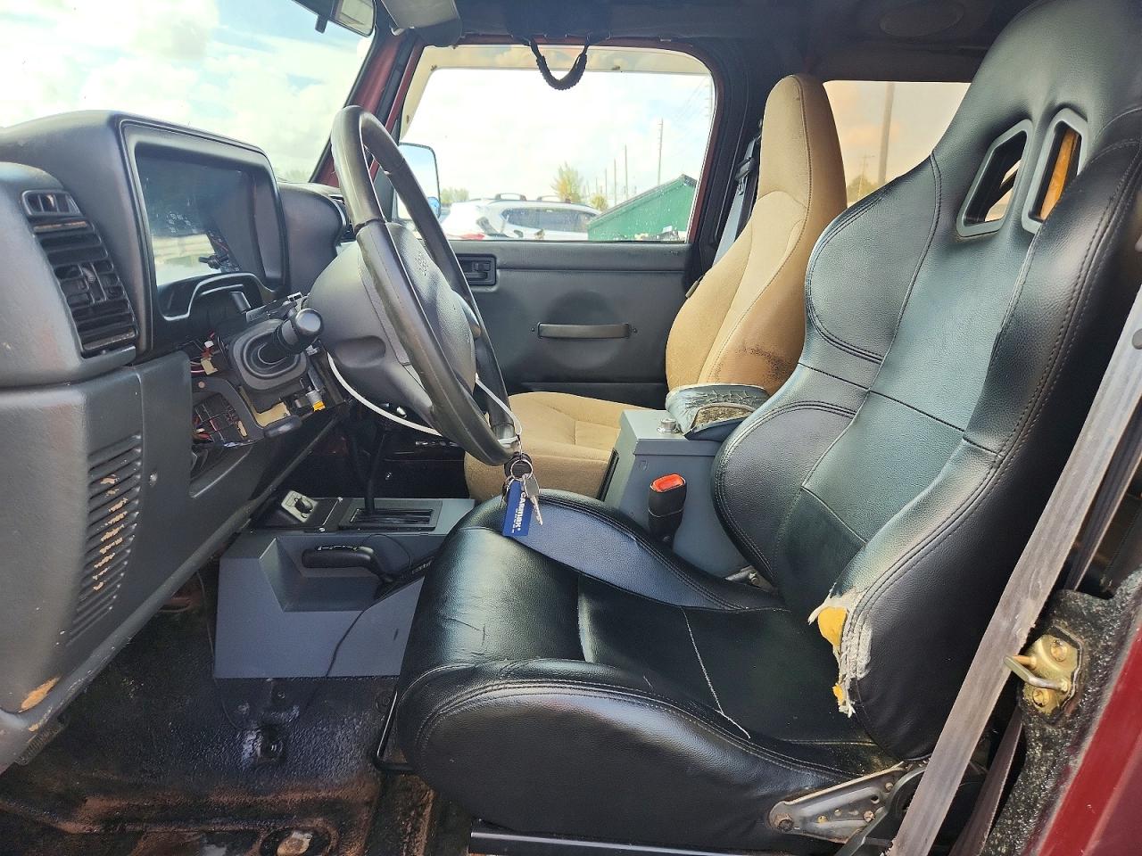 2002 Jeep Wrangler / Tj Sport Burgundy vin: 1J4FA49S72P710102