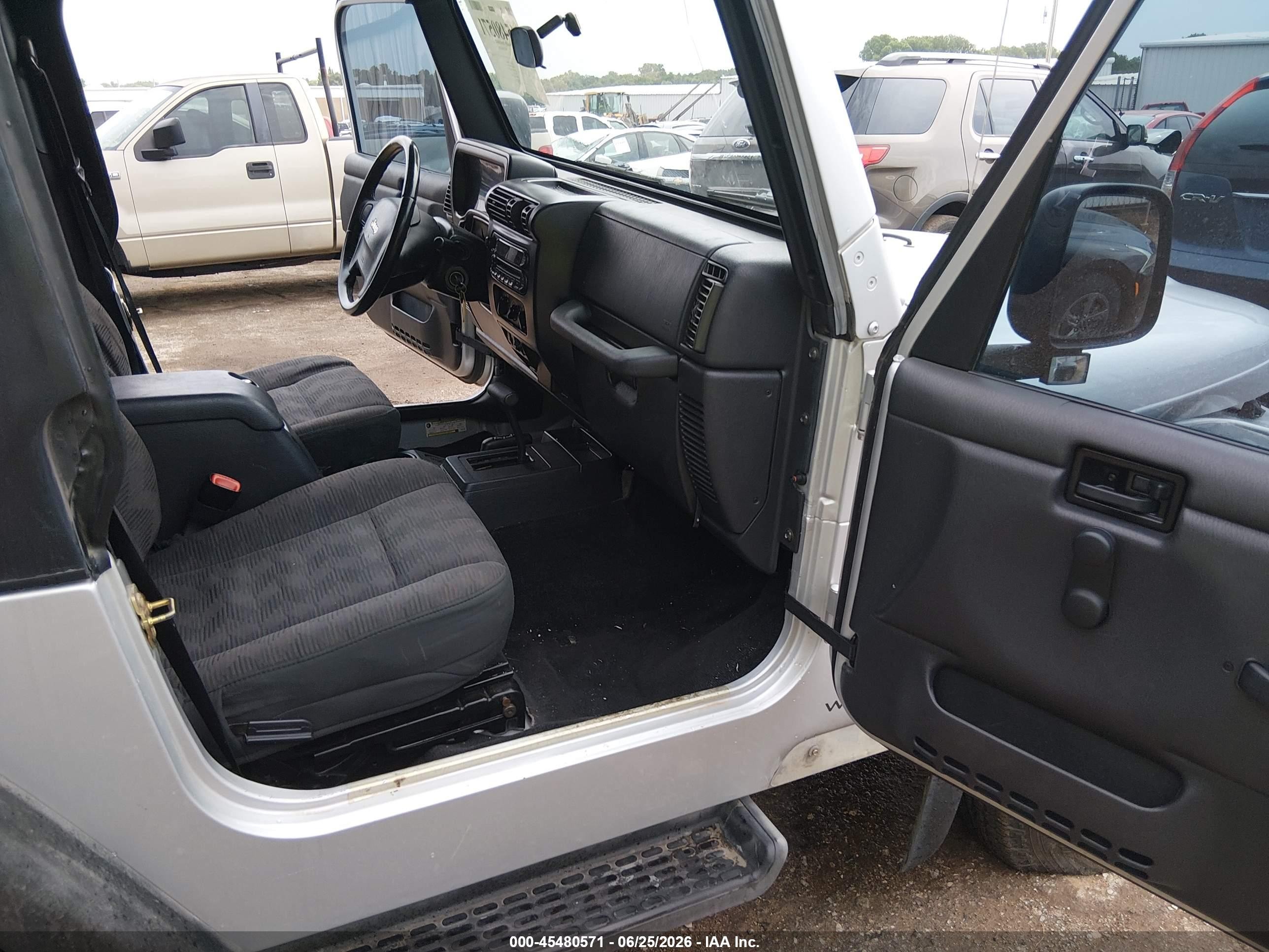 2005 Jeep Wrangler Sport Silver vin: 1J4FA49S75P347188