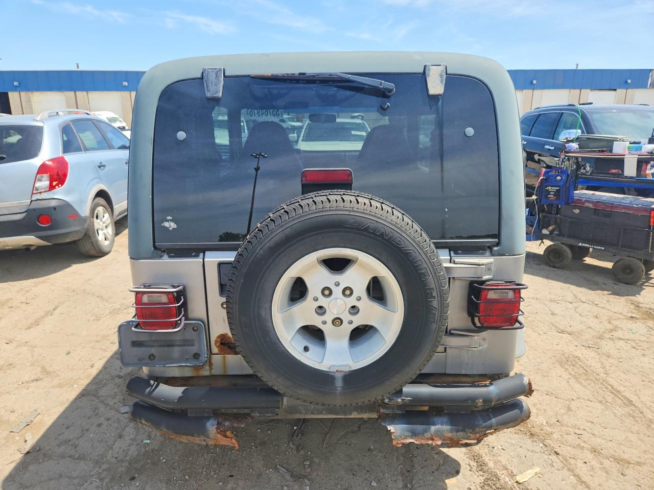 2000 Jeep Wrangler / Tj Sport Серебряный vin: 1J4FA49S7YP782183