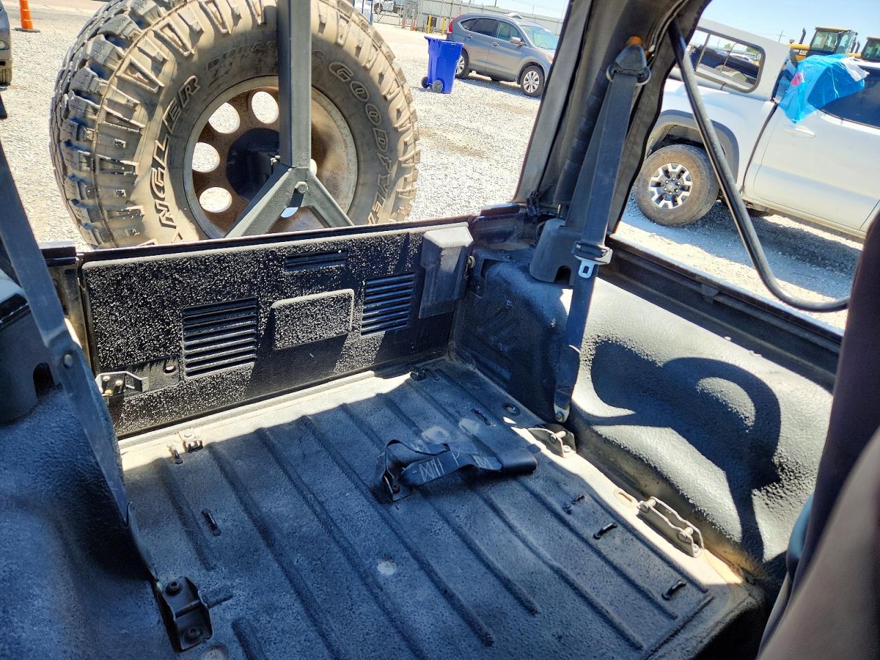 2003 Jeep Wrangler / Tj Sport Black vin: 1J4FA49S83P323625
