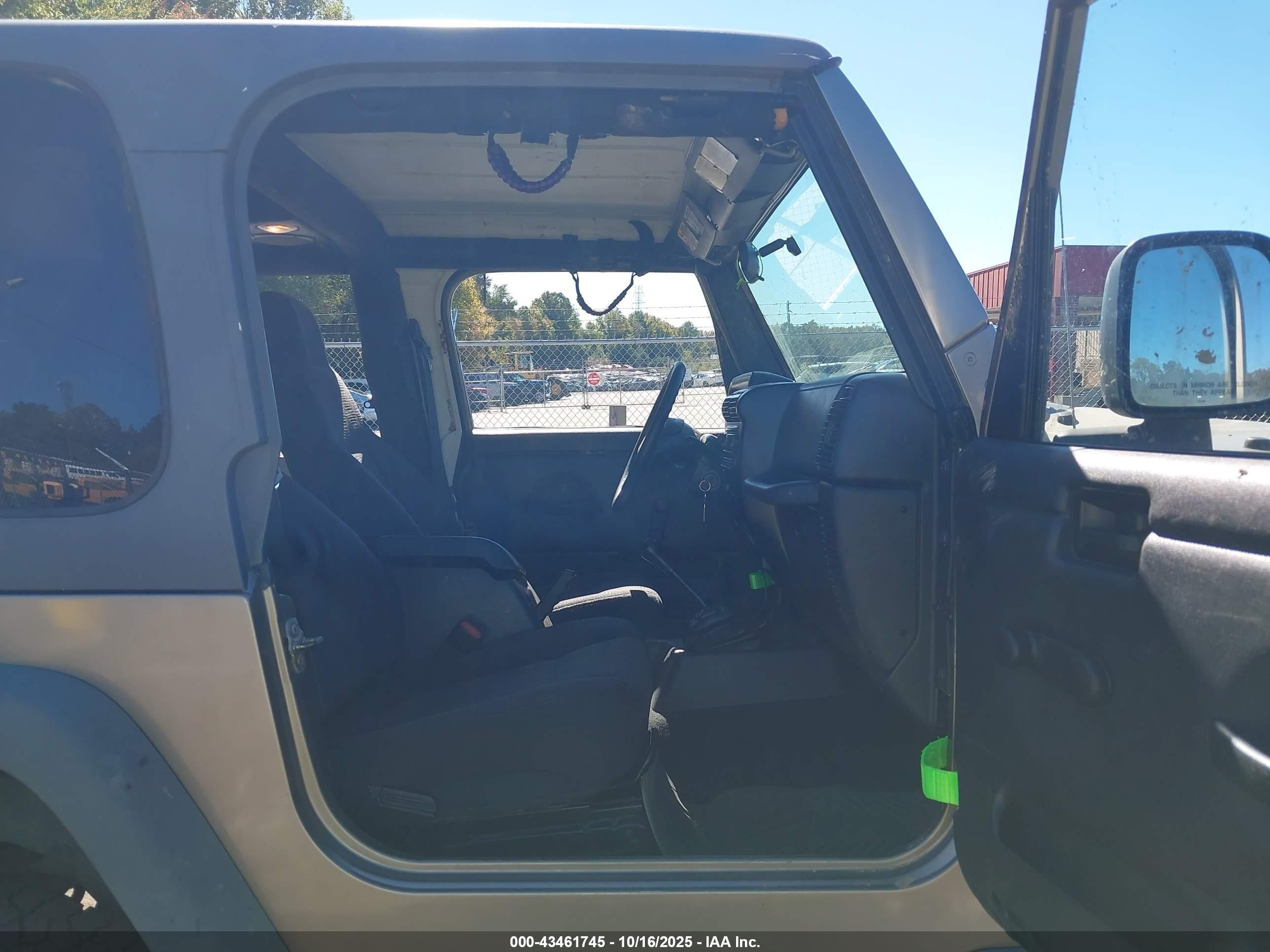 2004 Jeep Tj Sport Gold vin: 1J4FA49S84P739403