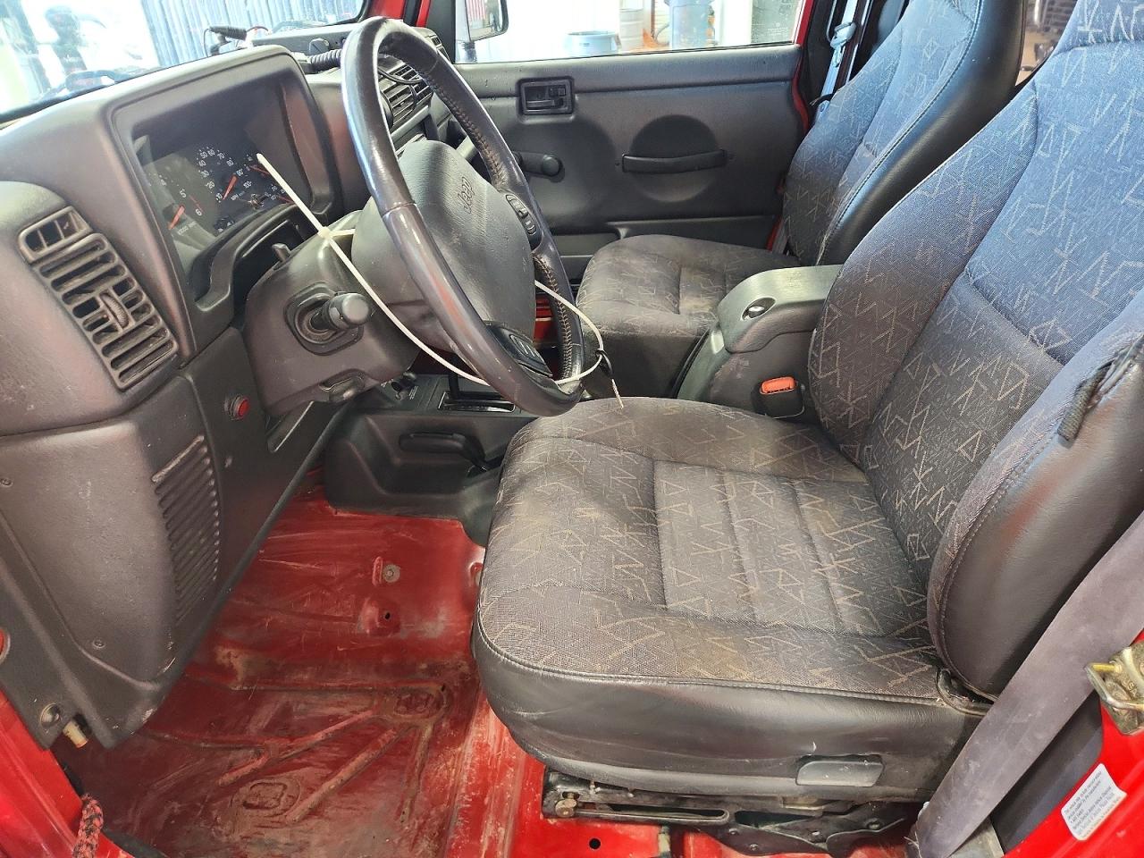 2001 Jeep Wrangler / Tj Sport Red vin: 1J4FA49S91P376007
