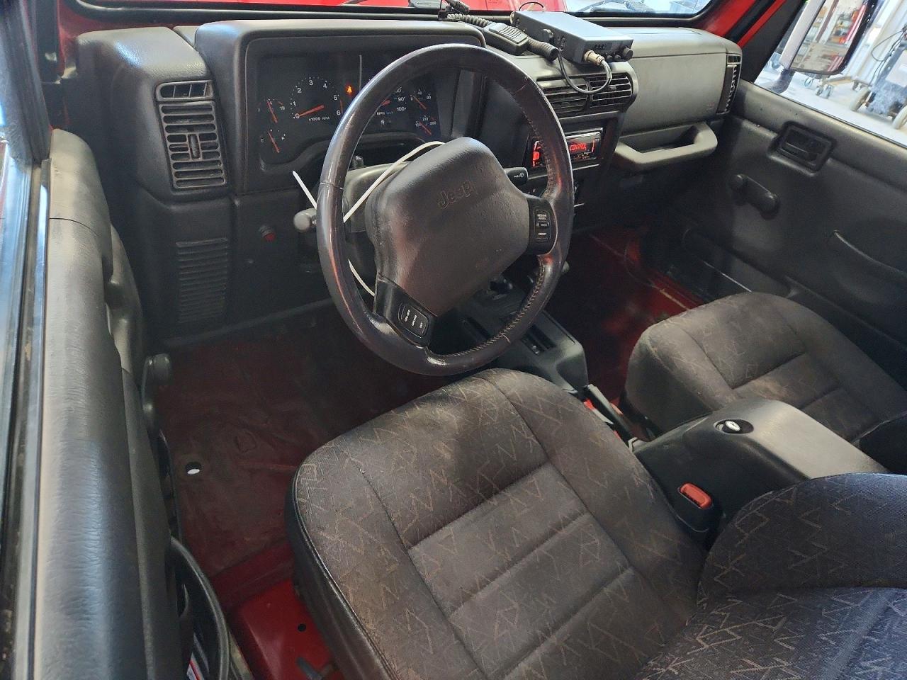 2001 Jeep Wrangler / Tj Sport Red vin: 1J4FA49S91P376007