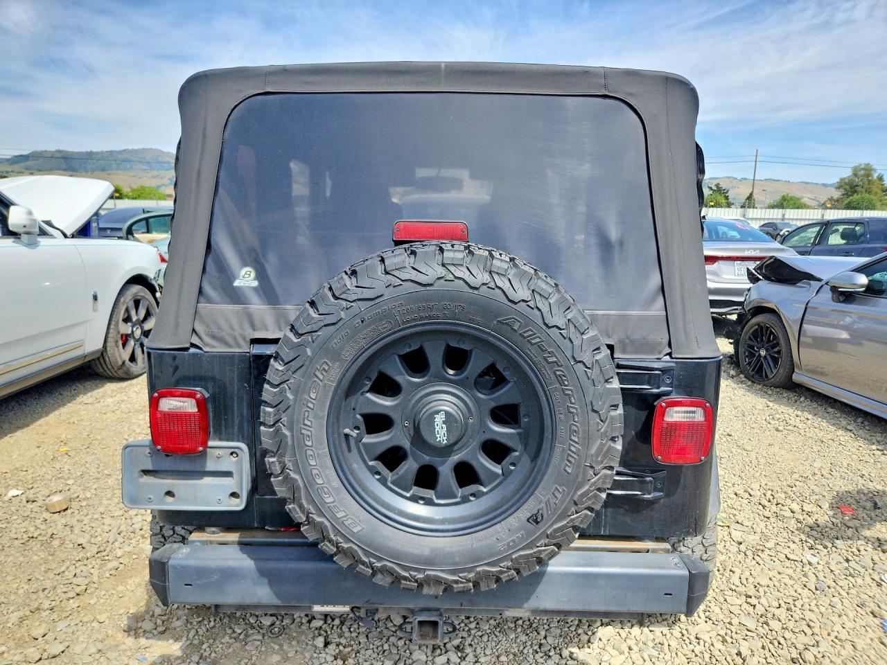 2003 Jeep Wrangler / Tj Sport Black vin: 1J4FA49S93P330812