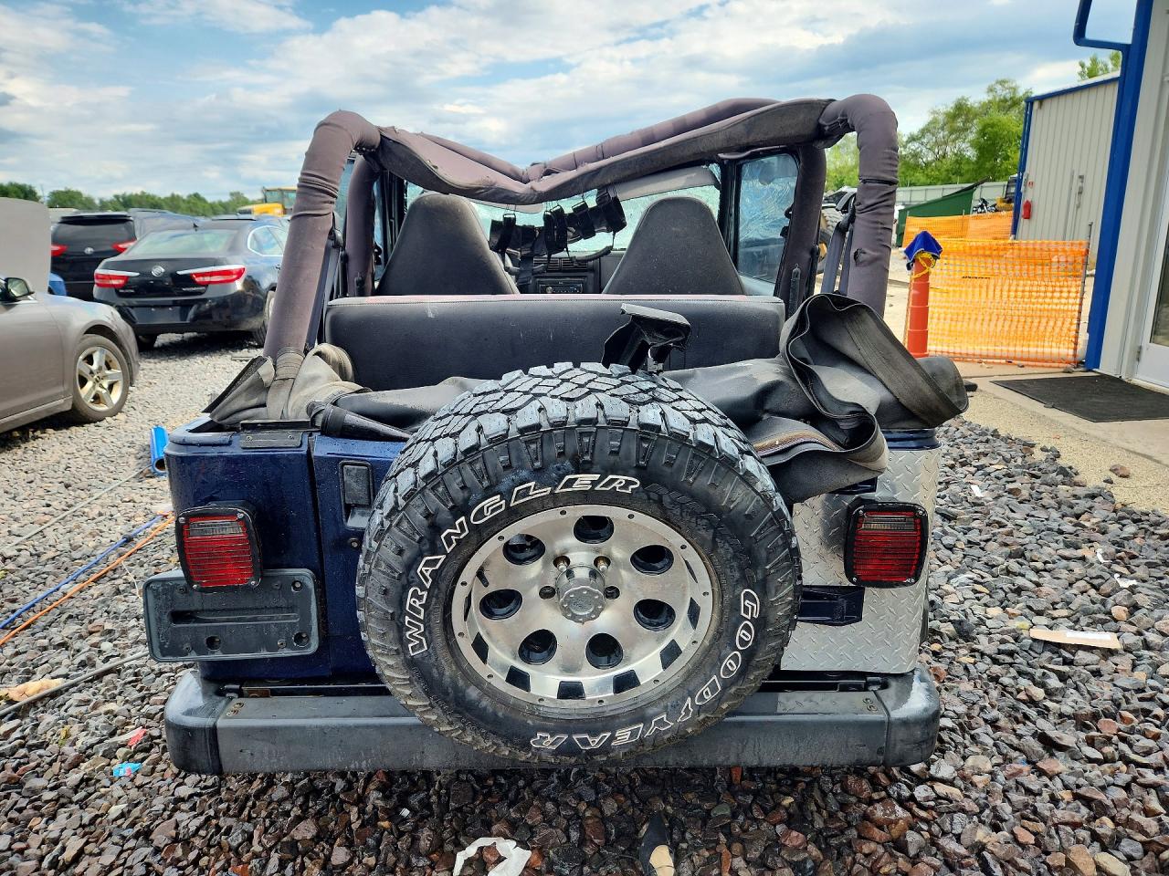 2000 Jeep Wrangler / Tj Sport Синий vin: 1J4FA49S9YP804703
