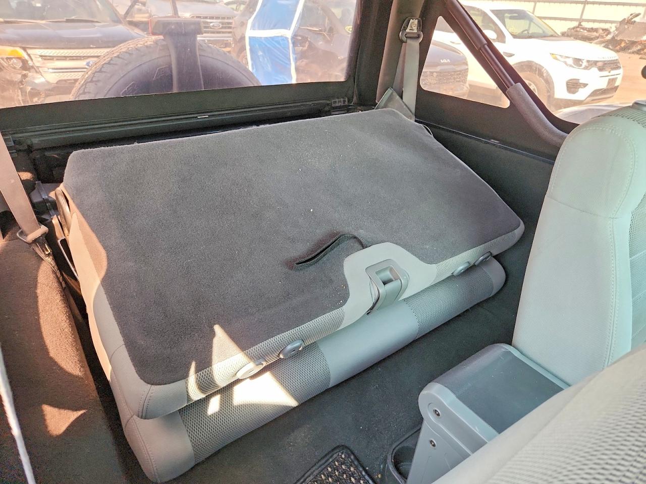 2007 Jeep Wrangler Sahara Blue vin: 1J4FA54127L183573