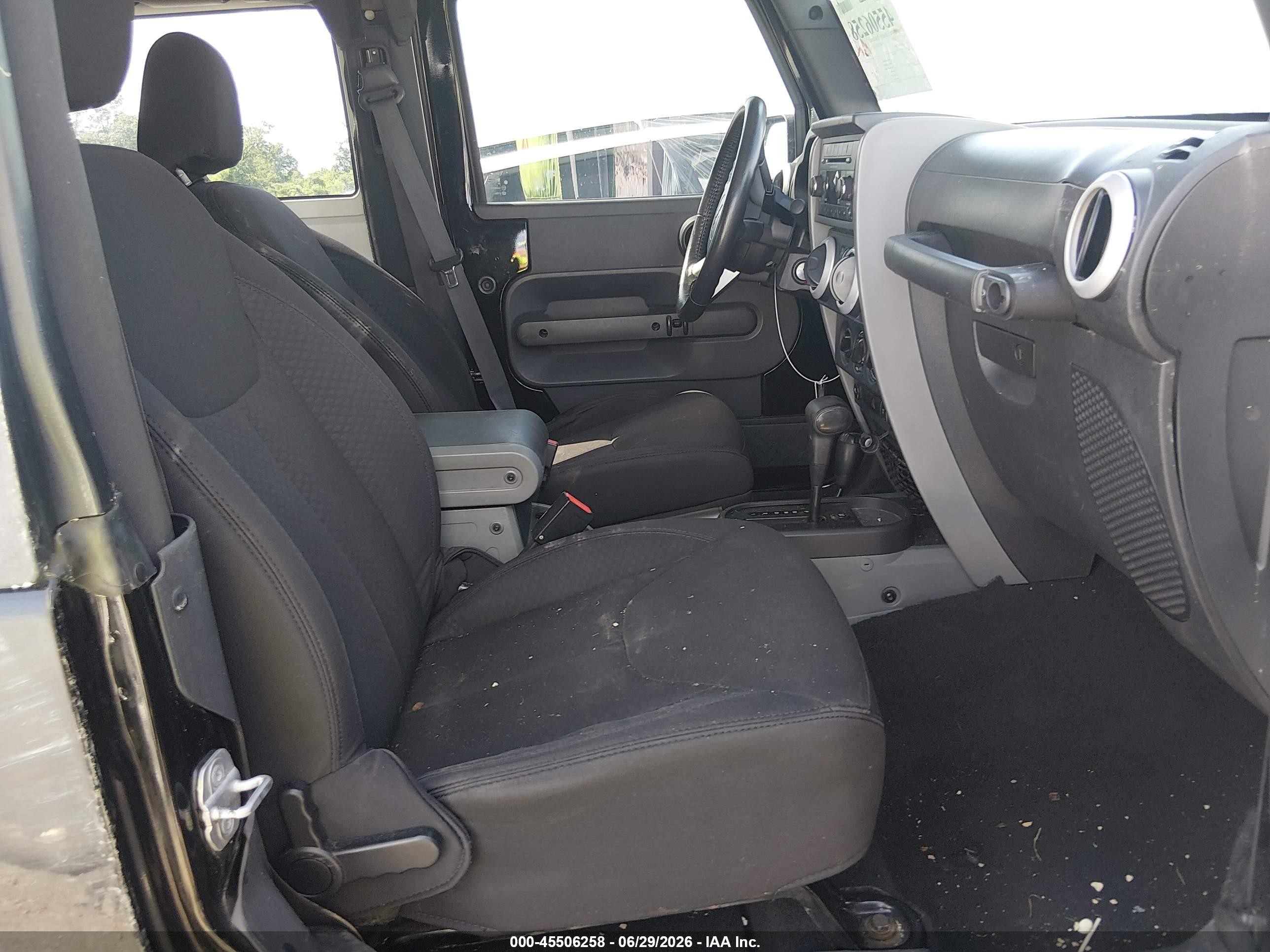 2009 Jeep Wrangler Sahara Черный vin: 1J4FA54129L722440