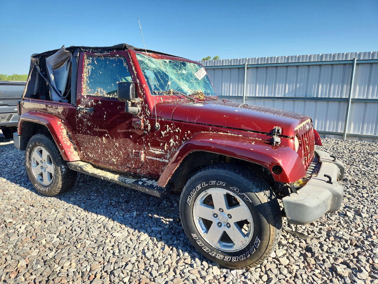 2007 Jeep Wrangler Sahara Burgundy vin: 1J4FA54137L127934
