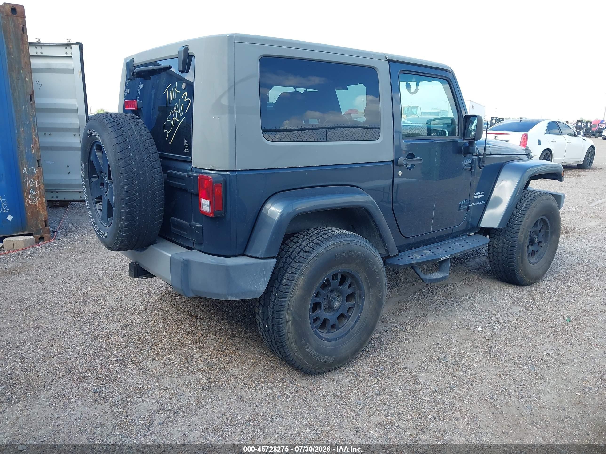 2008 Jeep Wrangler Sahara Gray vin: 1J4FA54138L552863