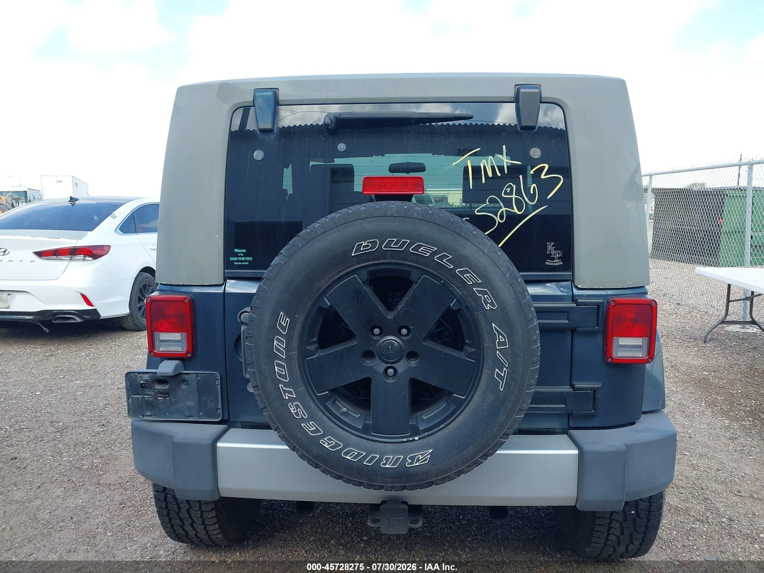 2008 Jeep Wrangler Sahara Gray vin: 1J4FA54138L552863