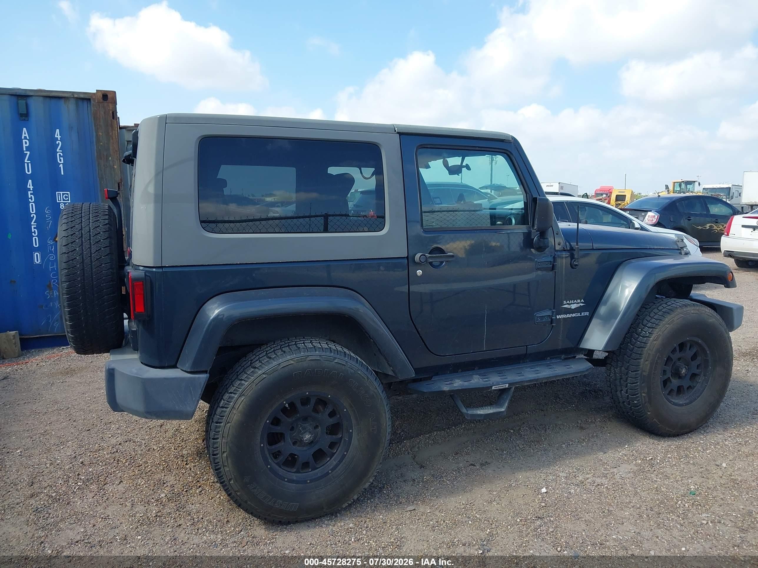 2008 Jeep Wrangler Sahara Gray vin: 1J4FA54138L552863