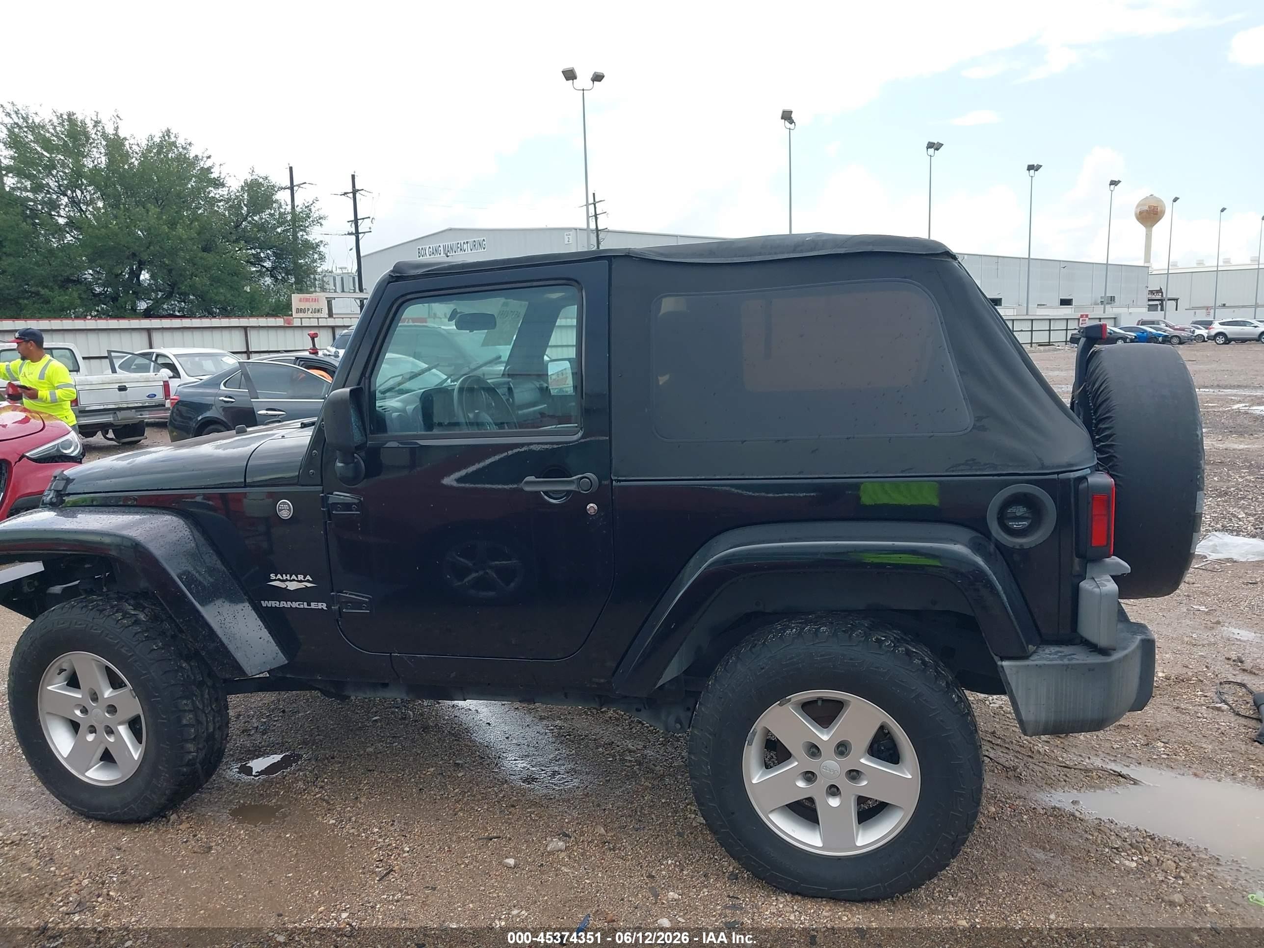 2007 Jeep Wrangler Sahara Black vin: 1J4FA54157L153094