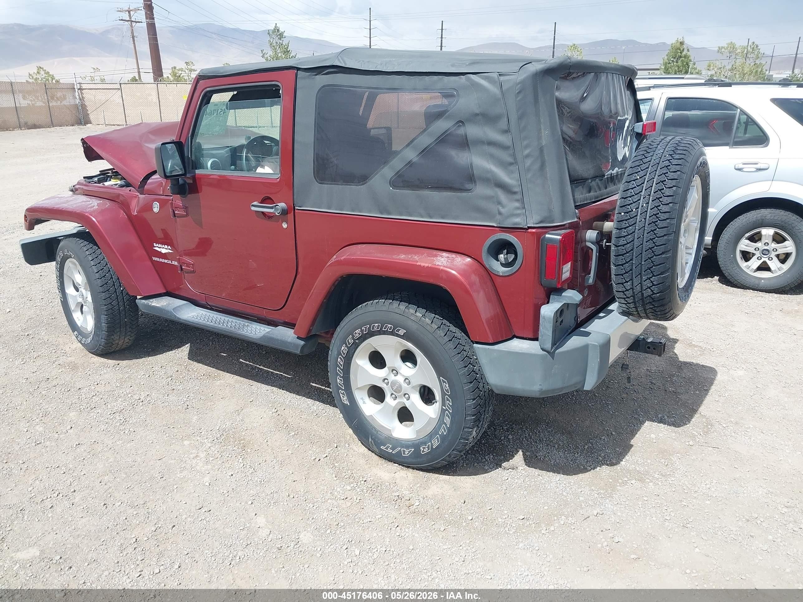 2008 Jeep Wrangler Sahara Burgundy vin: 1J4FA54168L569382
