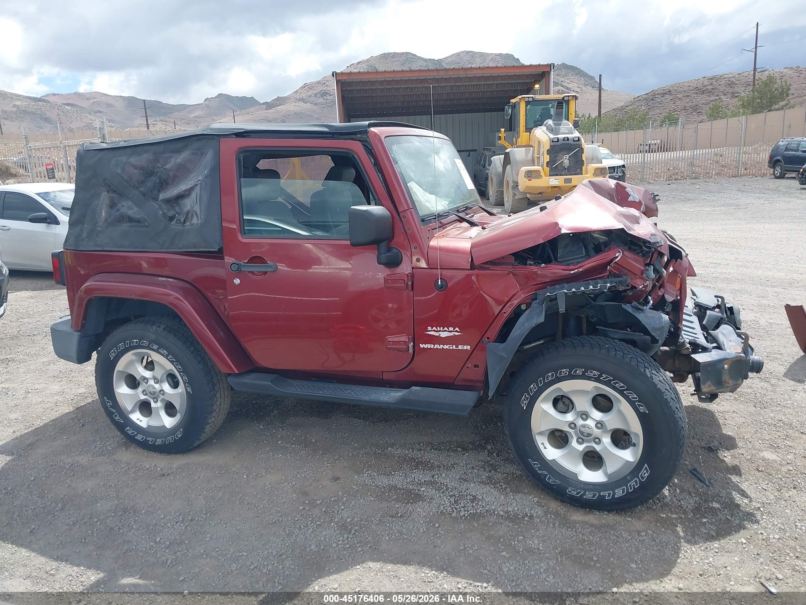 2008 Jeep Wrangler Sahara Burgundy vin: 1J4FA54168L569382