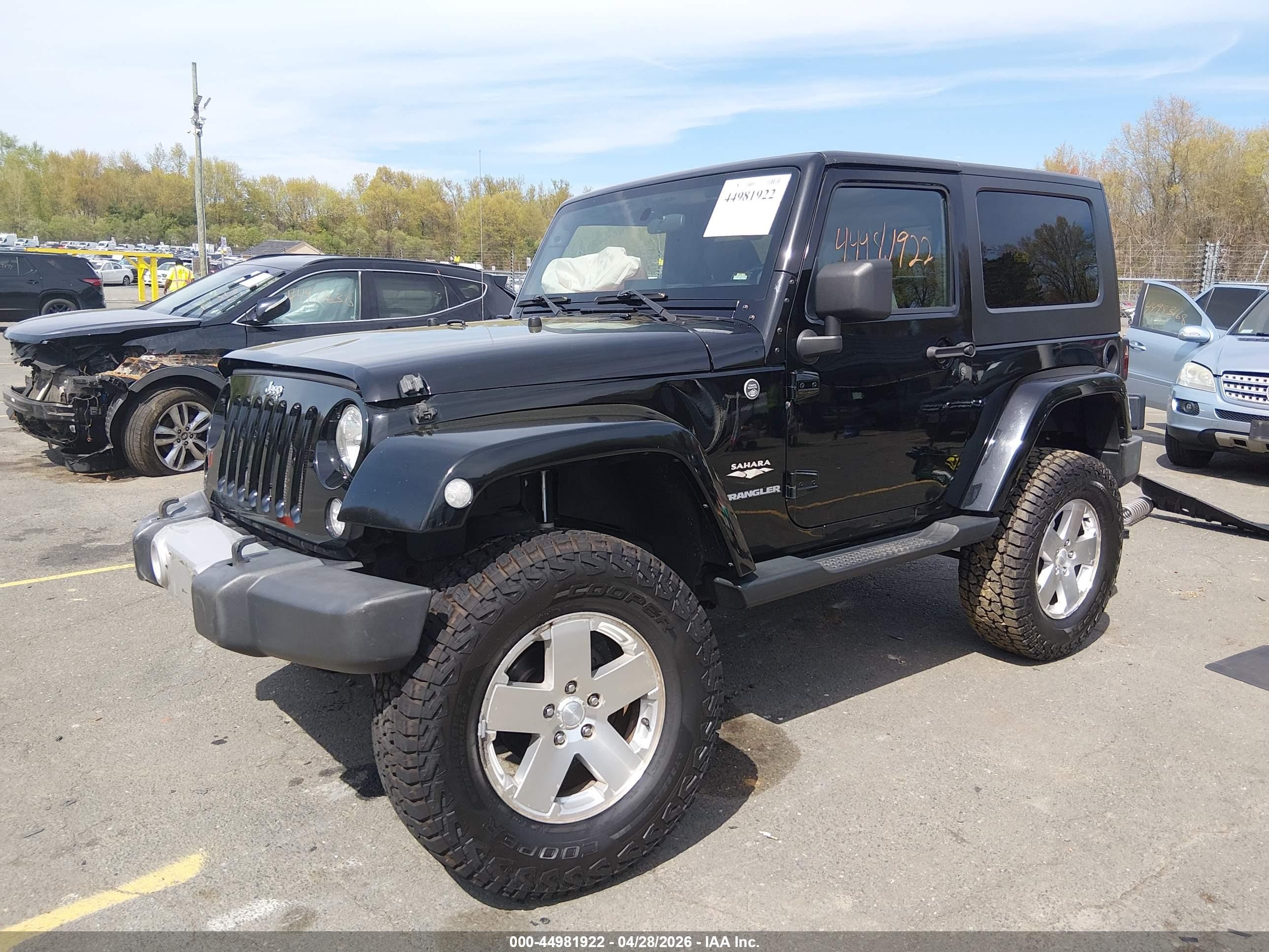 2009 Jeep Wrangler Sahara Black vin: 1J4FA54179L775165
