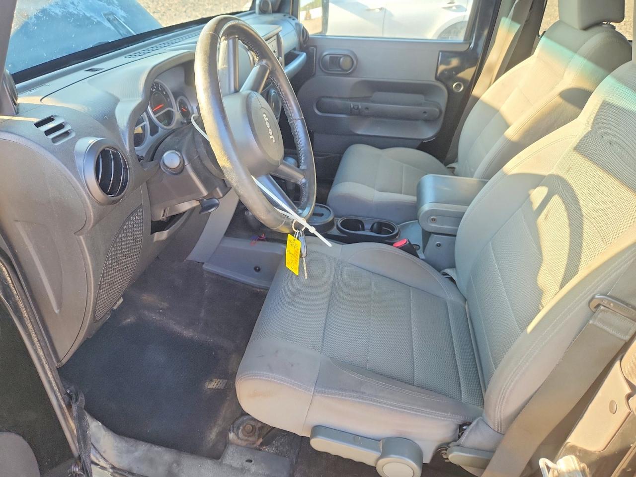 2007 Jeep Wrangler Sahara Black vin: 1J4FA54187L202045