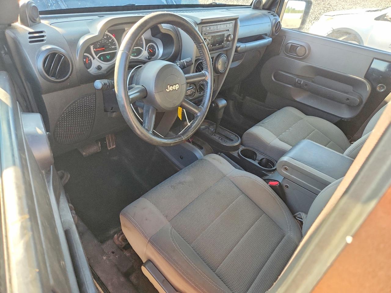 2007 Jeep Wrangler Sahara Black vin: 1J4FA54187L202045