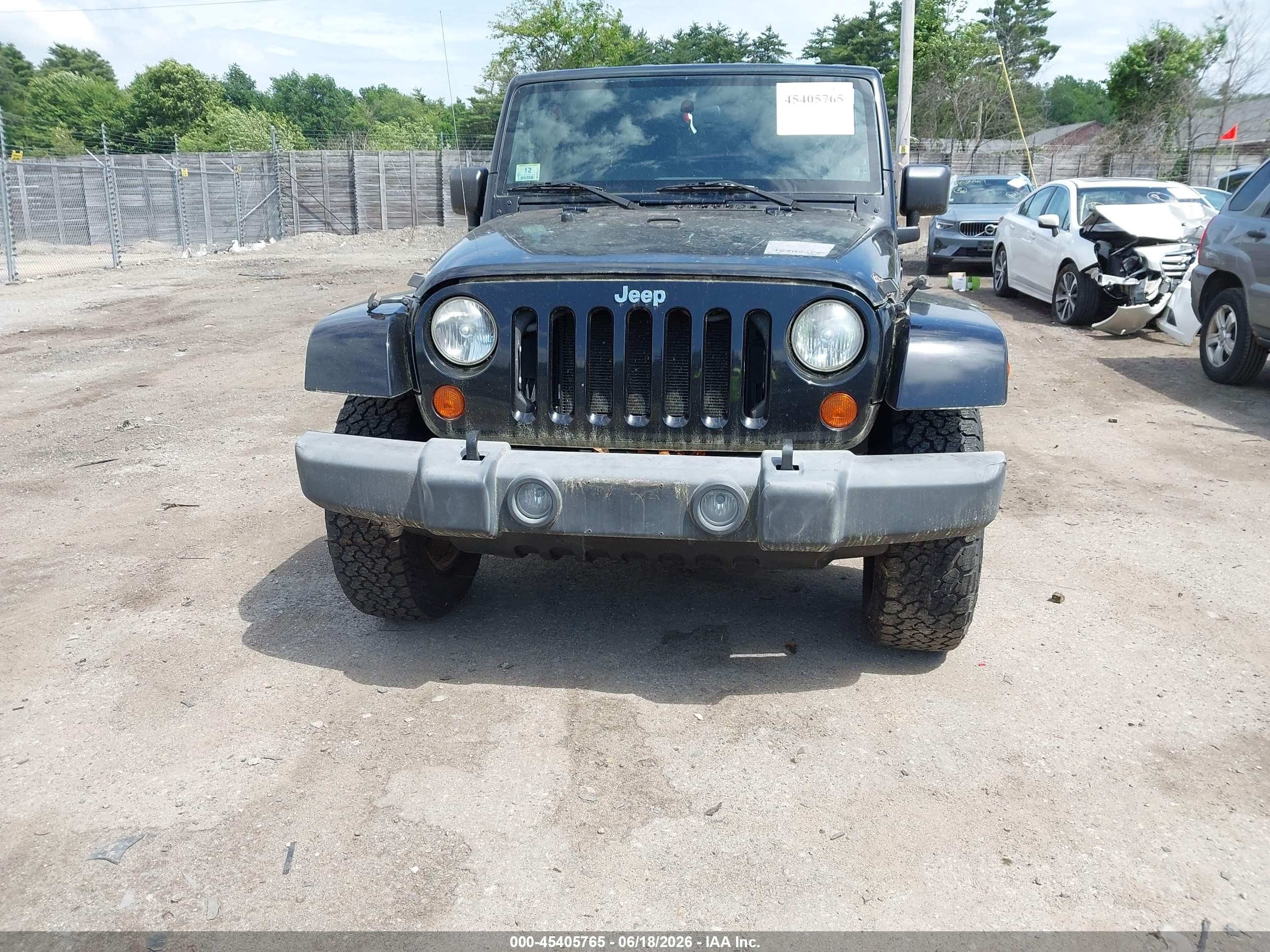 2007 Jeep Wrangler Sahara Black vin: 1J4FA54187L207732