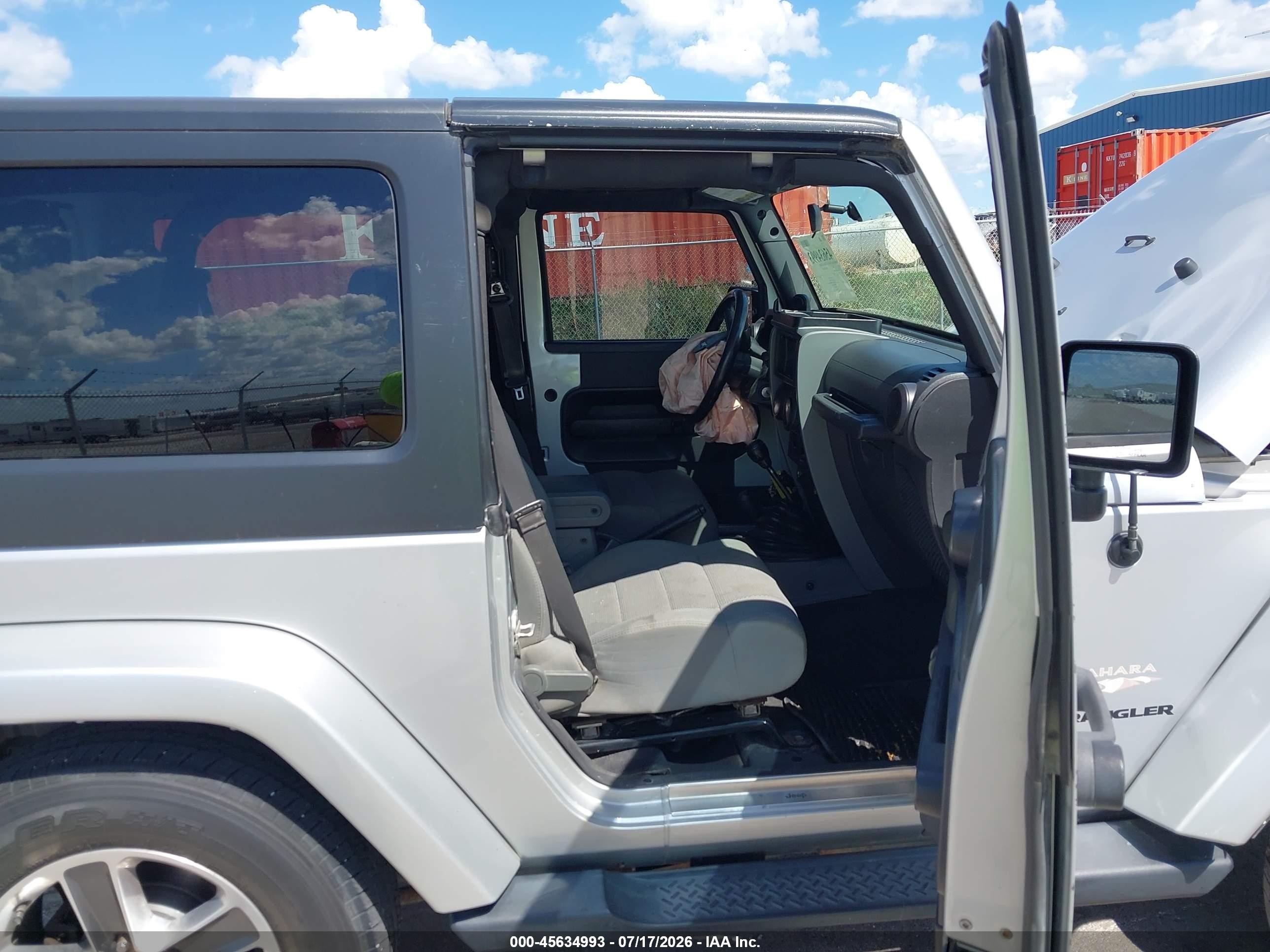 2007 Jeep Wrangler Sahara Серебряный vin: 1J4FA541X7L126182