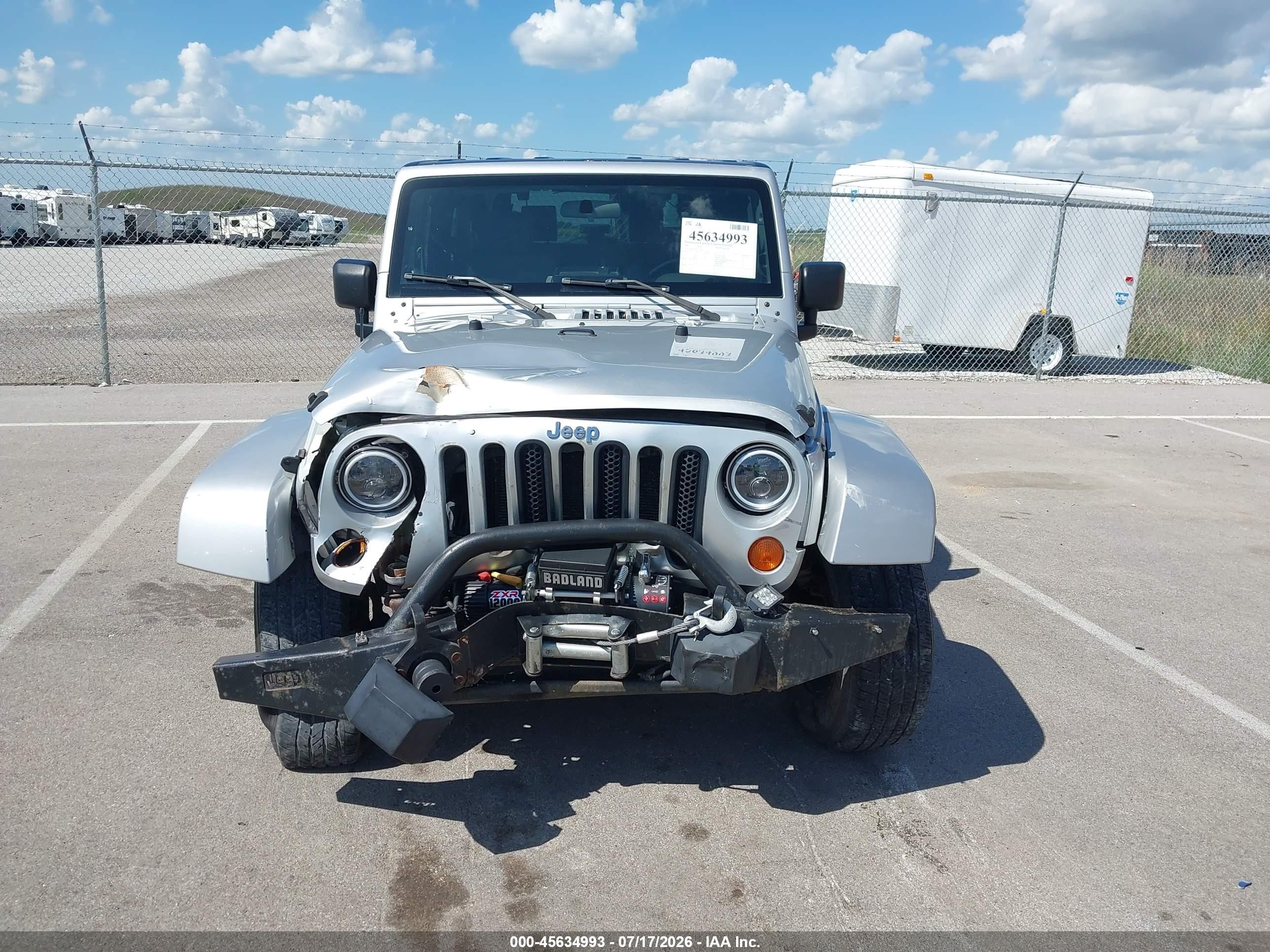 2007 Jeep Wrangler Sahara Серебряный vin: 1J4FA541X7L126182
