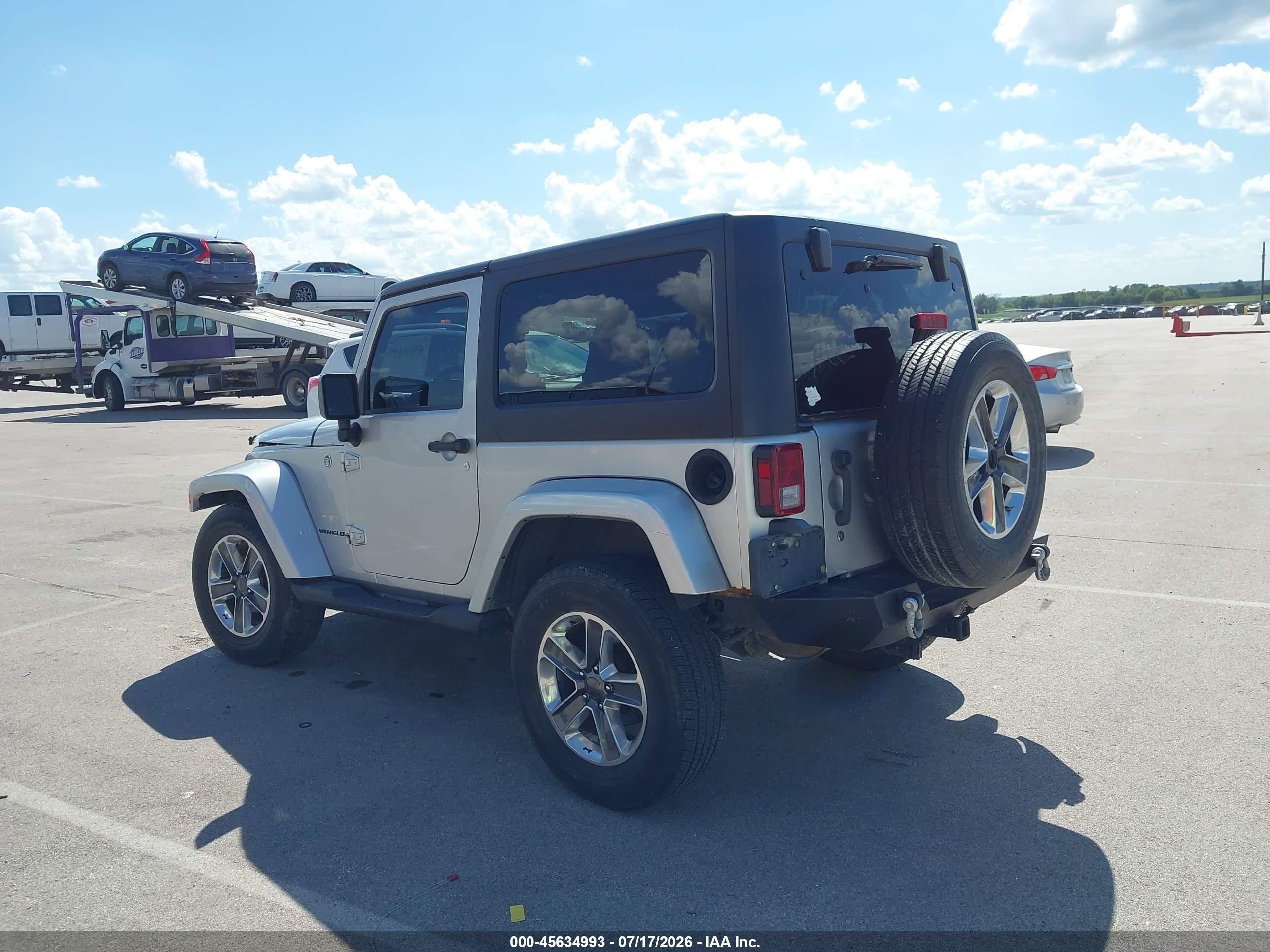2007 Jeep Wrangler Sahara Серебряный vin: 1J4FA541X7L126182