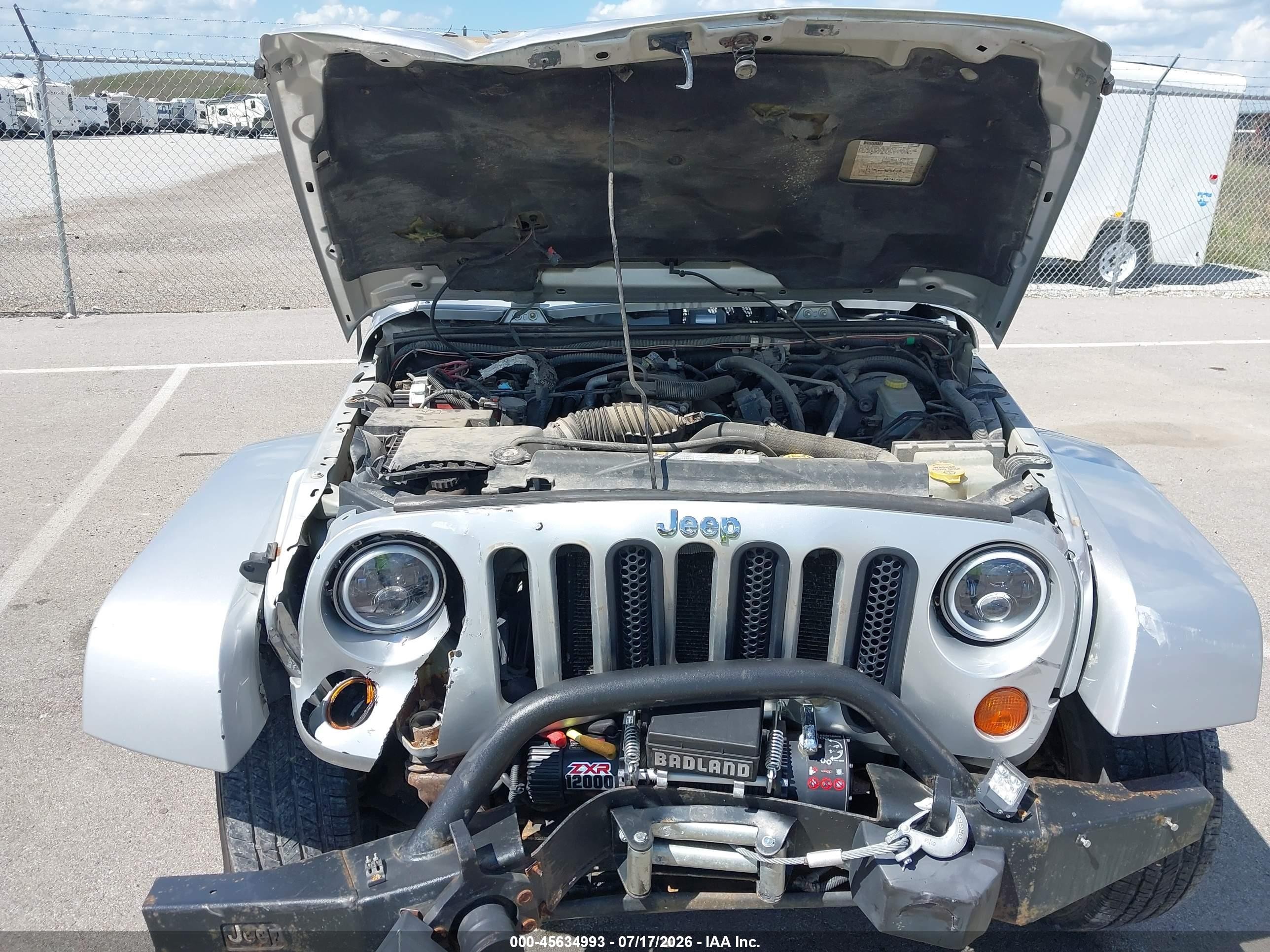 2007 Jeep Wrangler Sahara Серебряный vin: 1J4FA541X7L126182