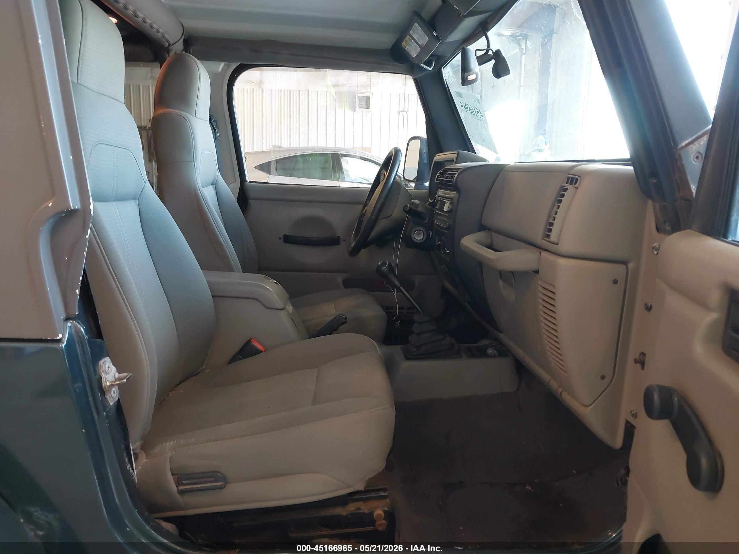 2004 Jeep Tj Sahara Зеленый vin: 1J4FA59S14P741841