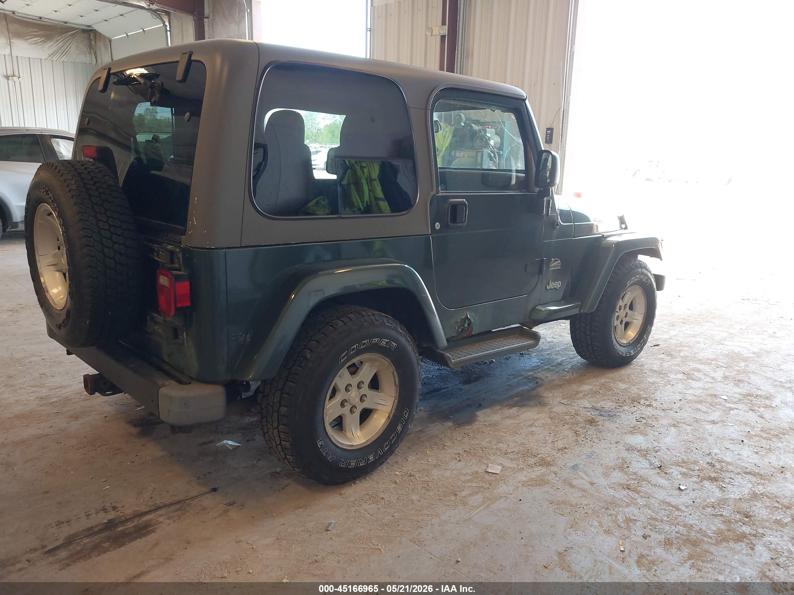 2004 Jeep Tj Sahara Зеленый vin: 1J4FA59S14P741841