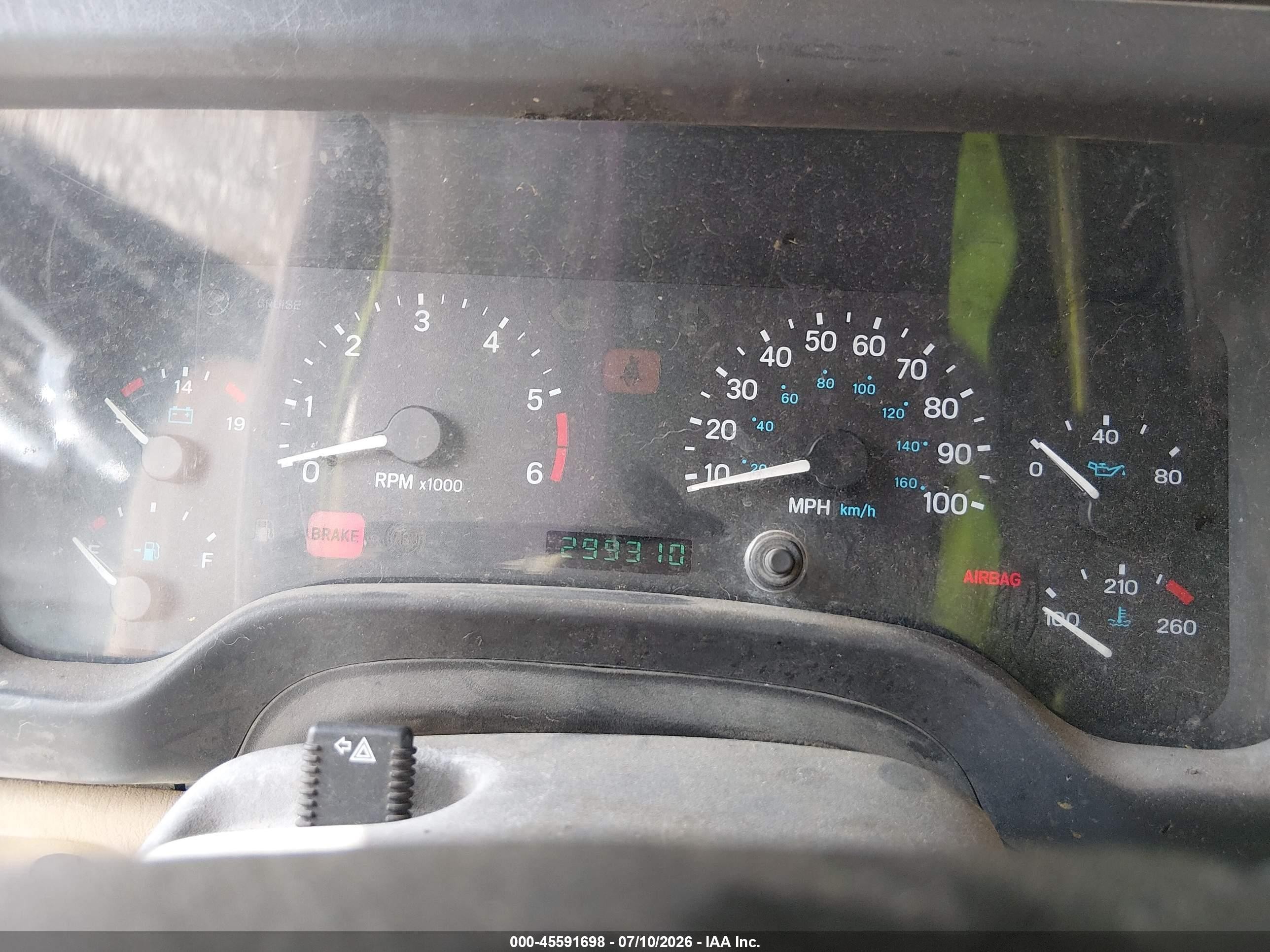 2000 Jeep Wrangler Sahara White vin: 1J4FA59S1YP701023