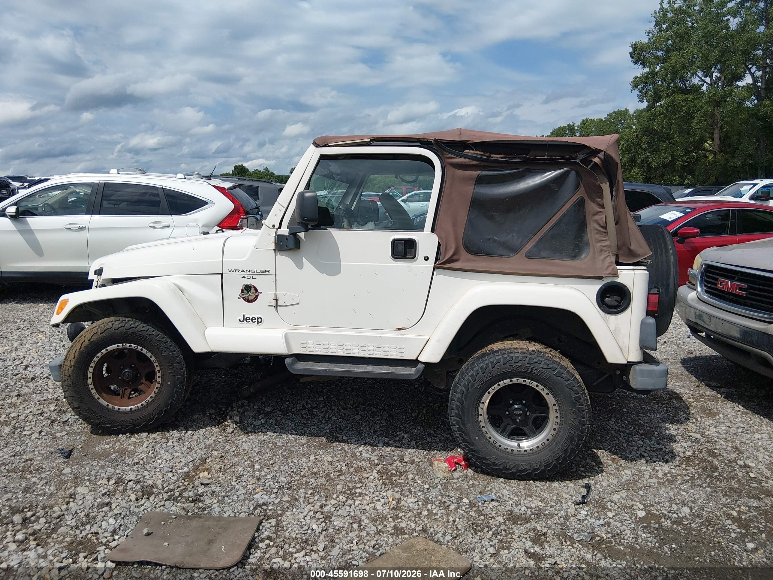 2000 Jeep Wrangler Sahara White vin: 1J4FA59S1YP701023