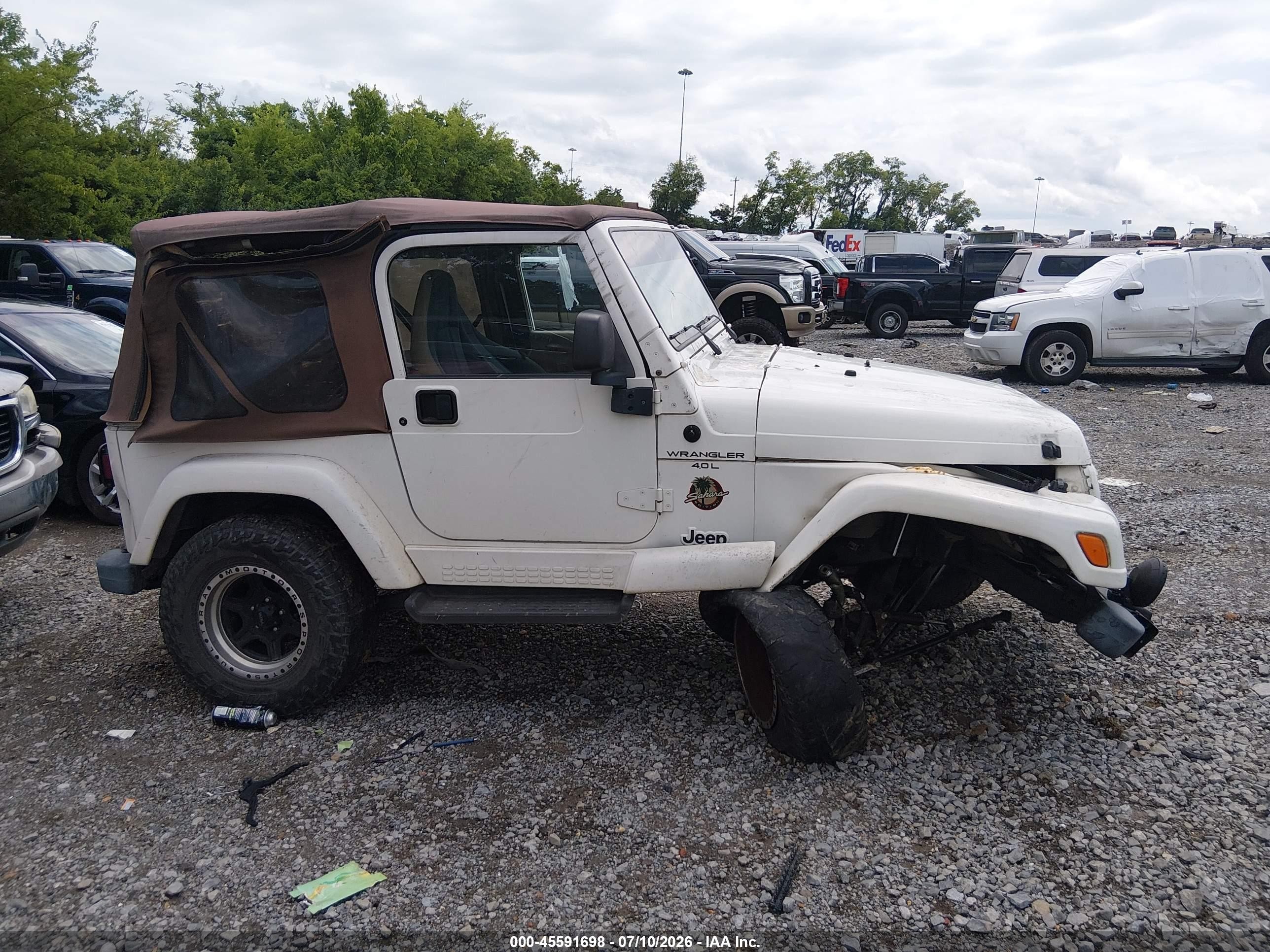 2000 Jeep Wrangler Sahara White vin: 1J4FA59S1YP701023