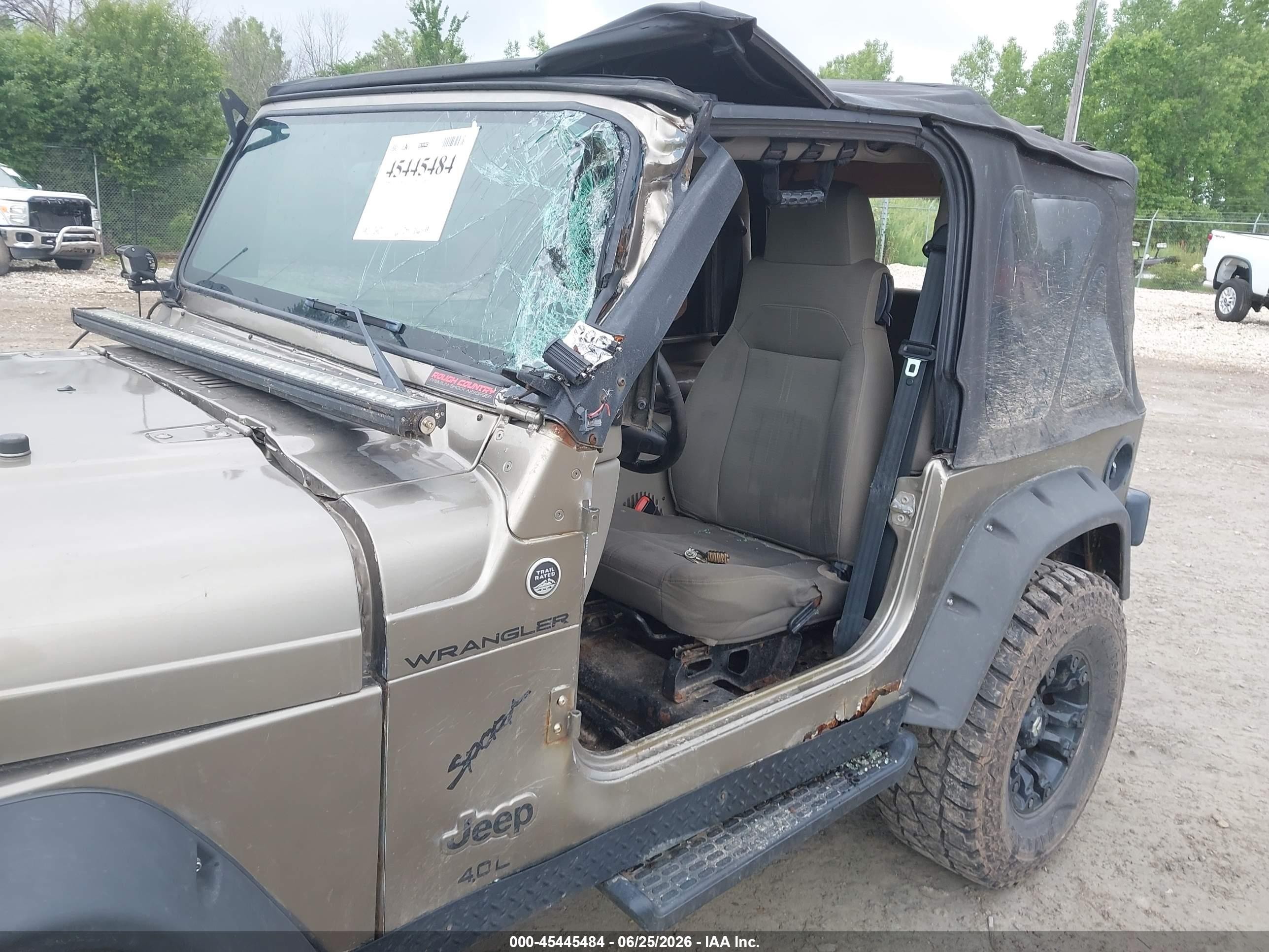 2004 Jeep Tj Sahara Champagne vin: 1J4FA59S44P744989